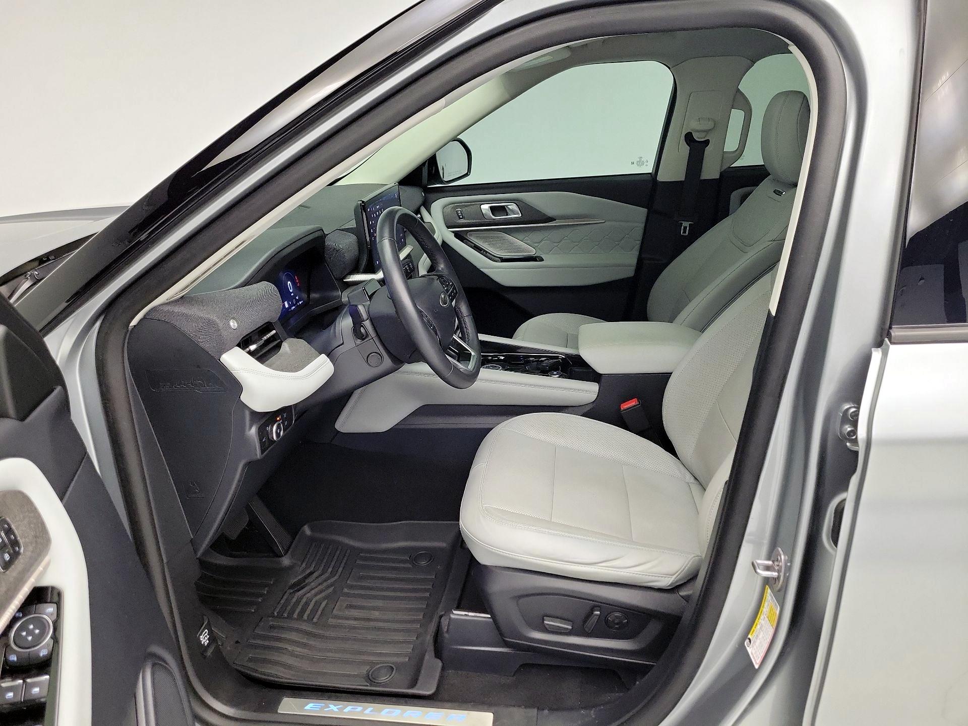 Thumbnail: 2025 Ford Explorer - 11