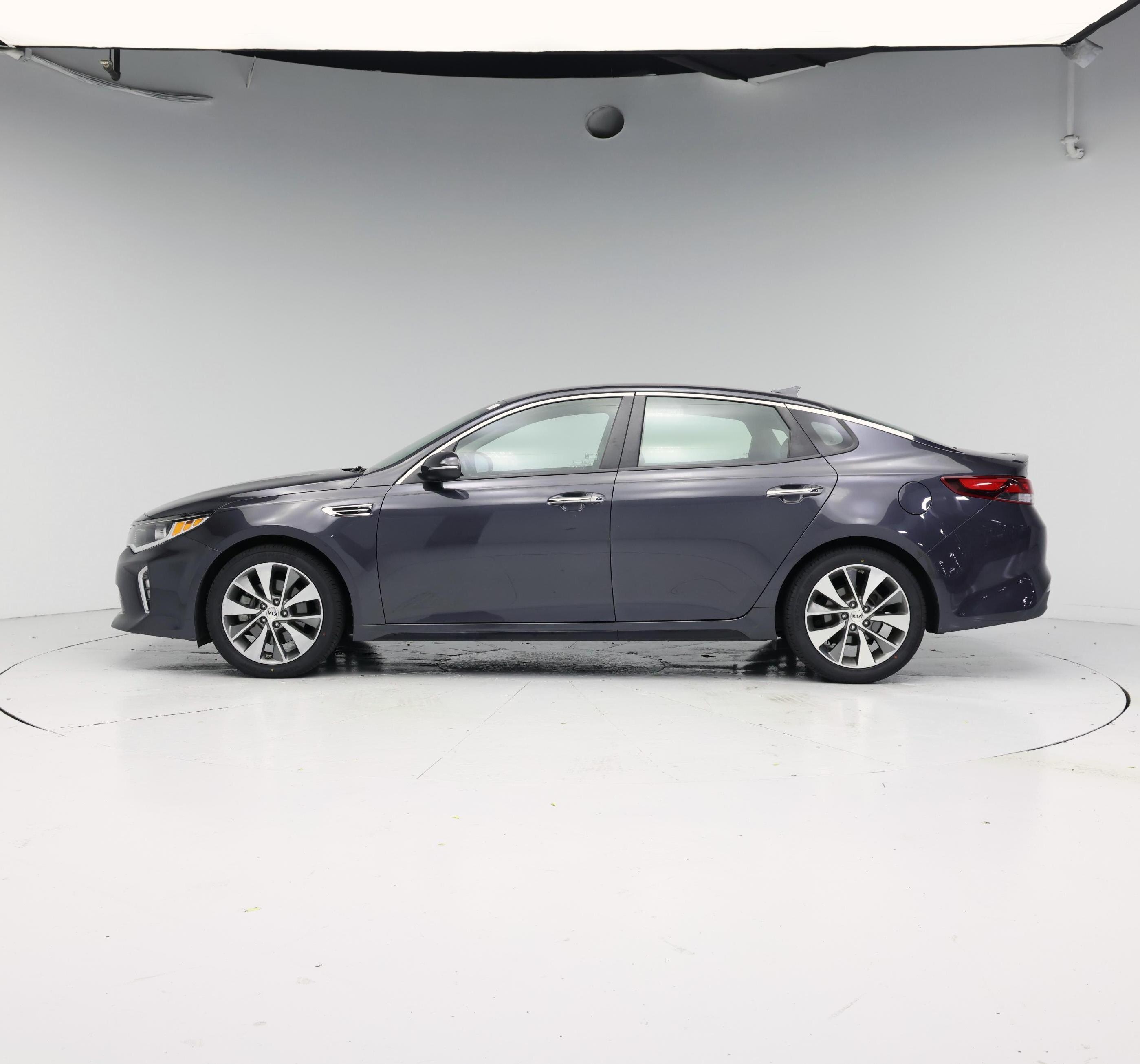 Thumbnail: 2018 Kia Optima - 3
