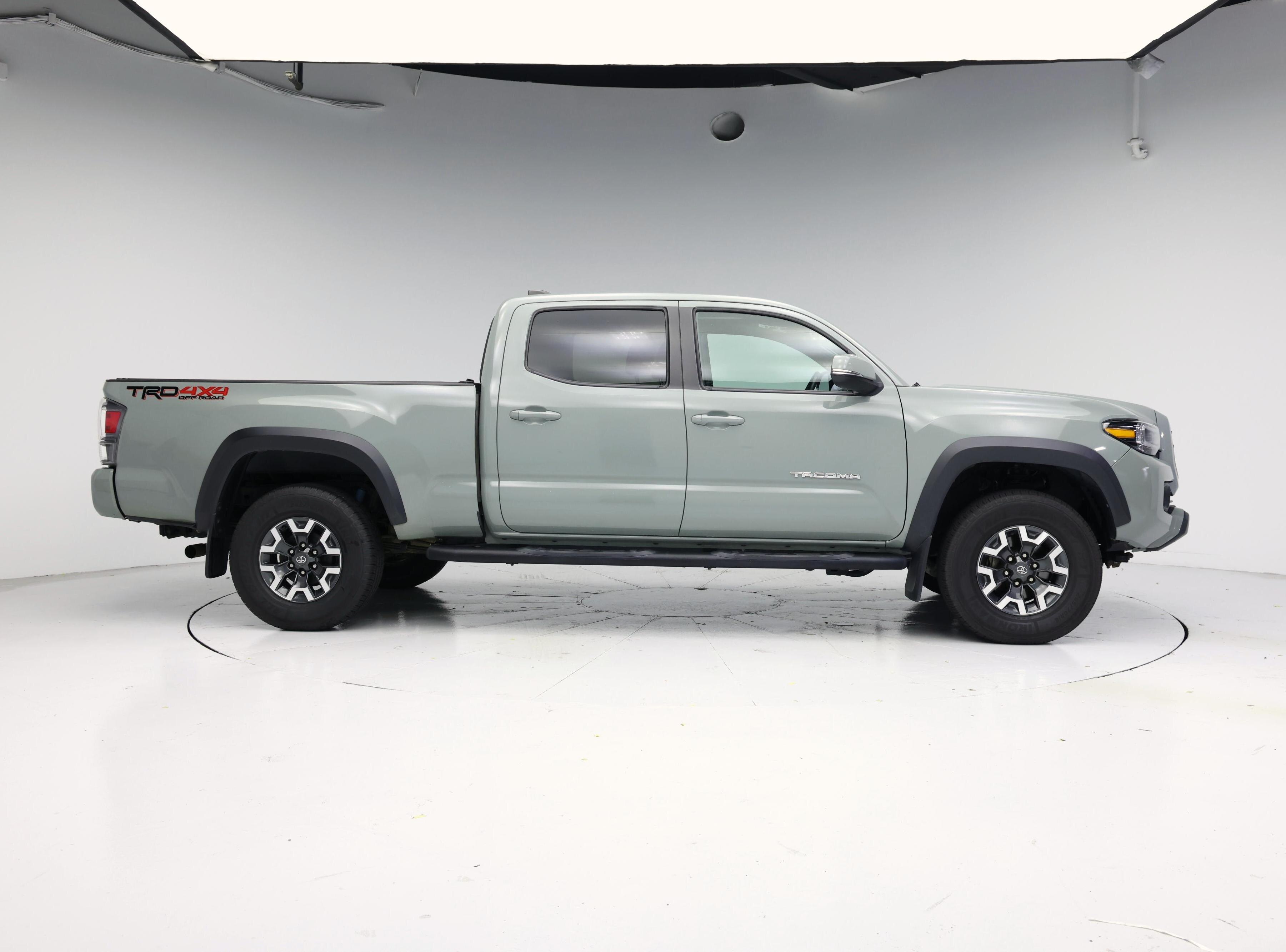 Thumbnail: 2022 Toyota Tacoma - 7