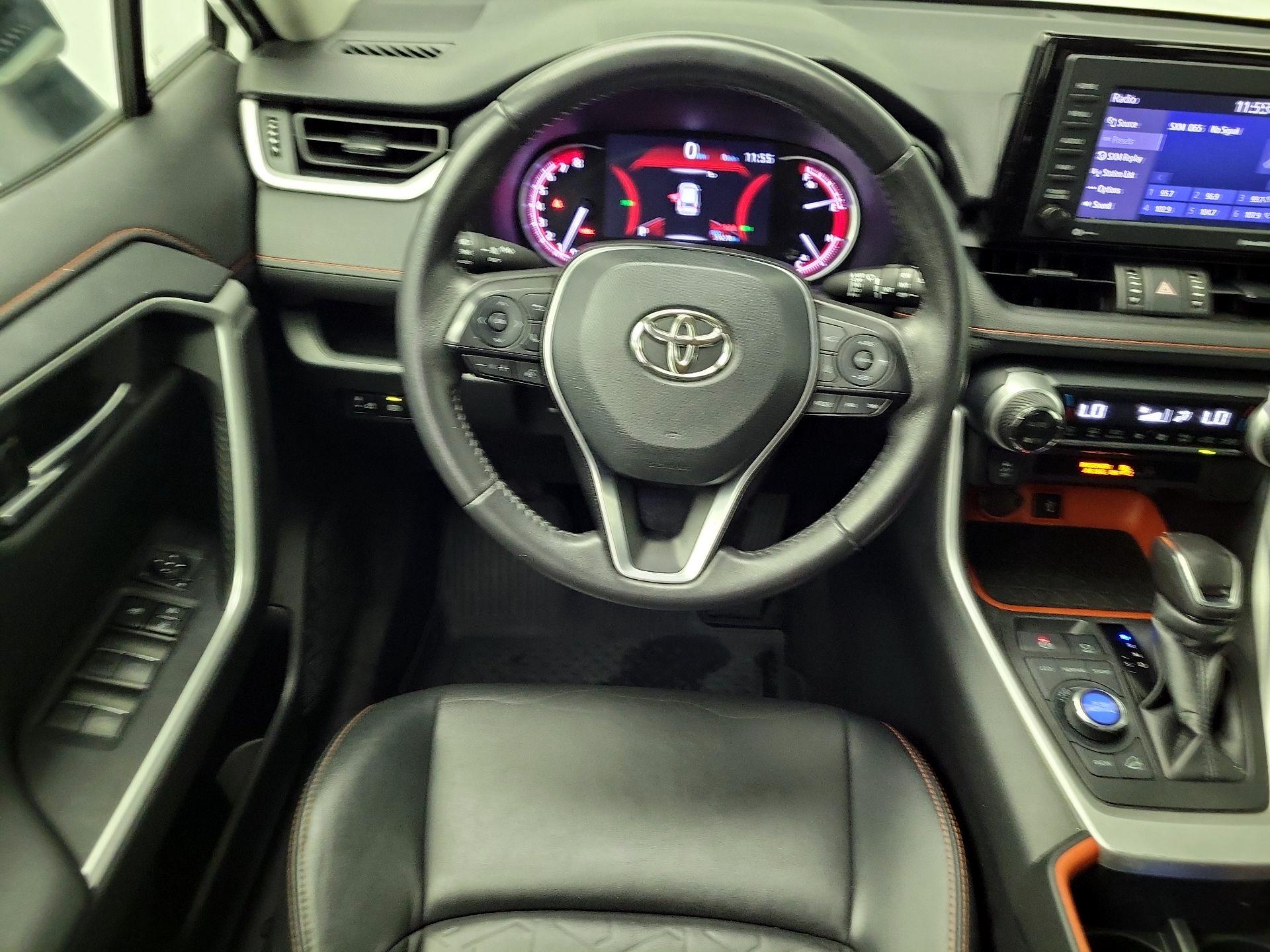 Thumbnail: 2022 Toyota RAV4 - 10