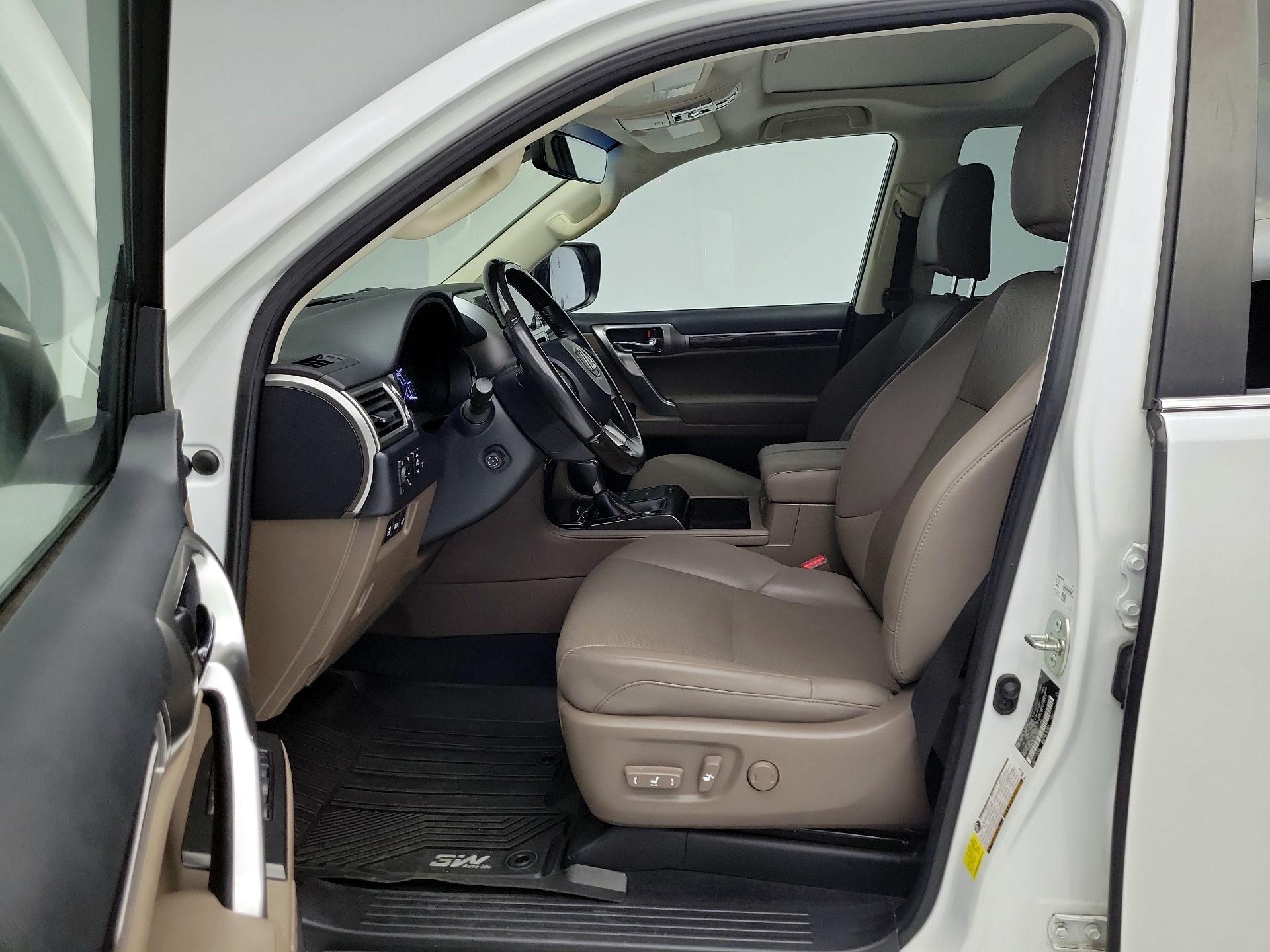 Thumbnail: 2022 Lexus GX - 11