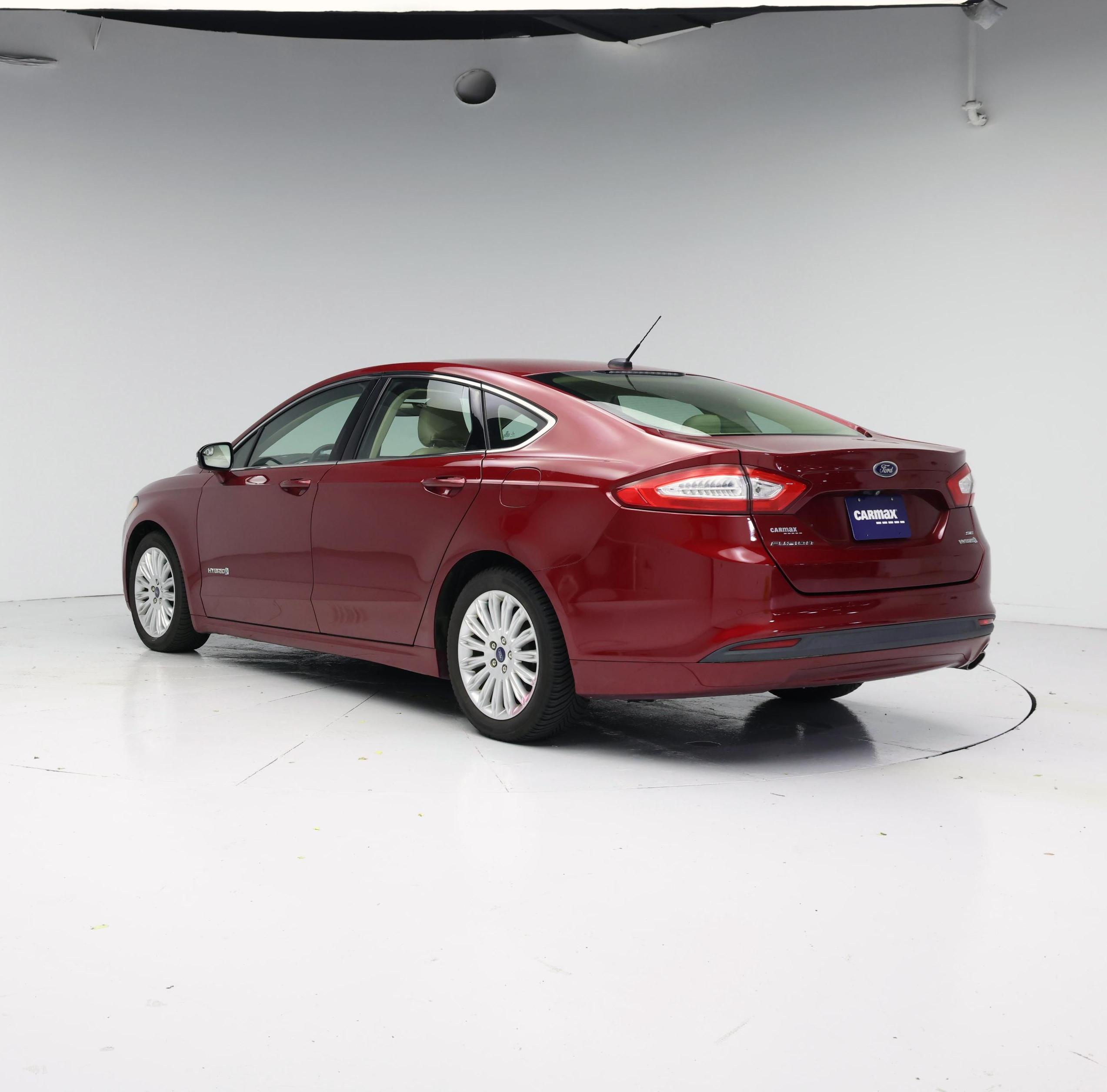Thumbnail: 2015 Ford Fusion - 2
