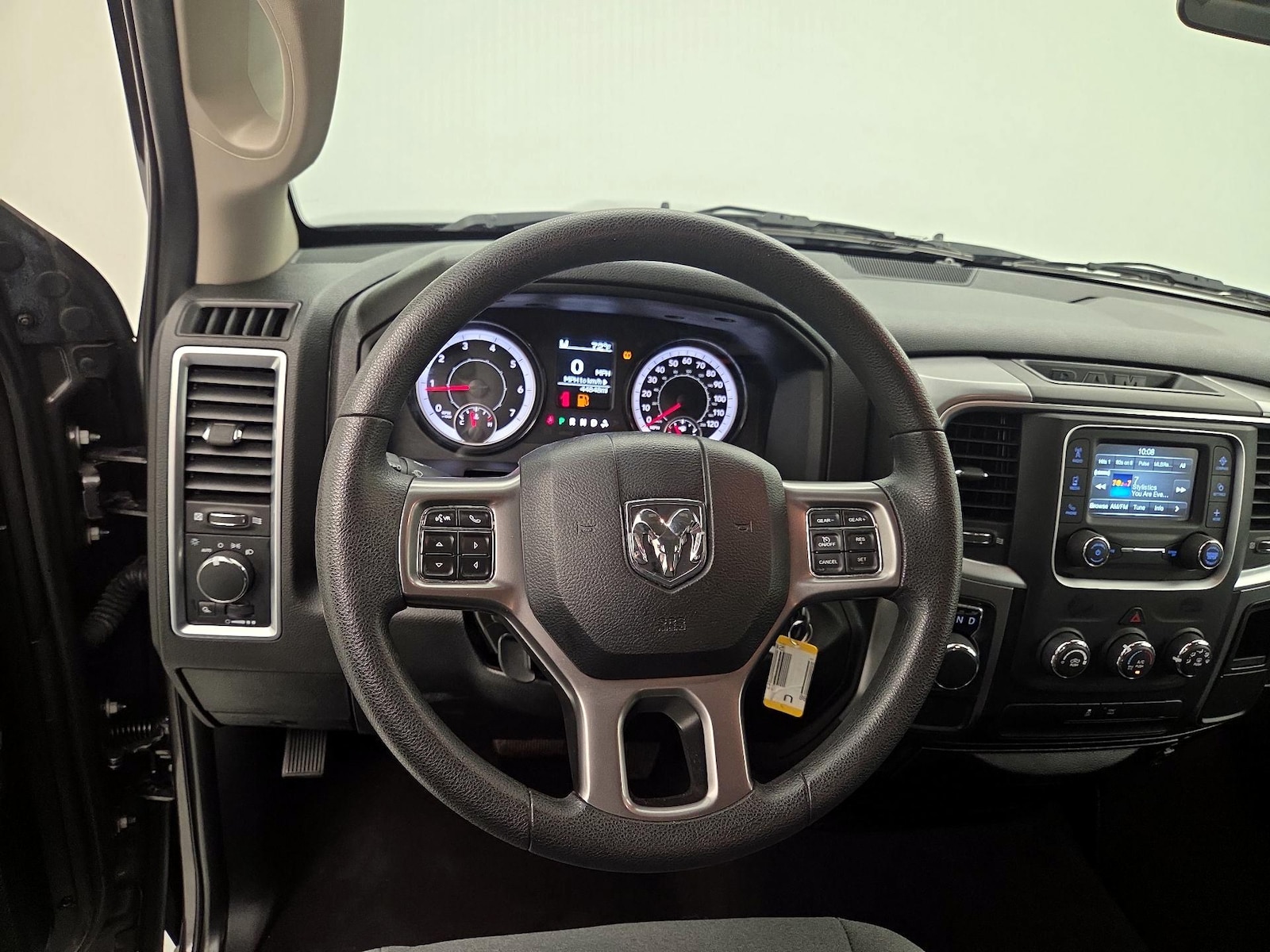 2024 RAM Ram 1500 Classic SLT - Photo 11
