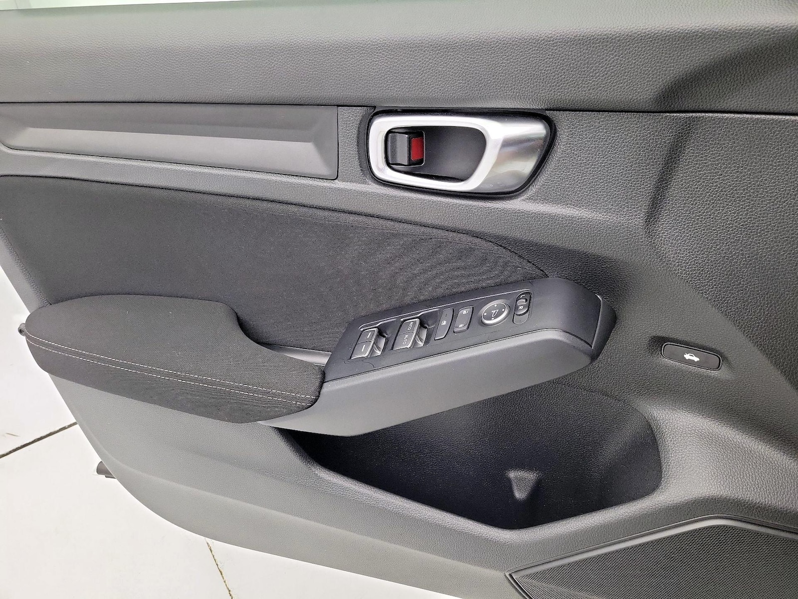 2023 Honda Civic LX - Photo 13