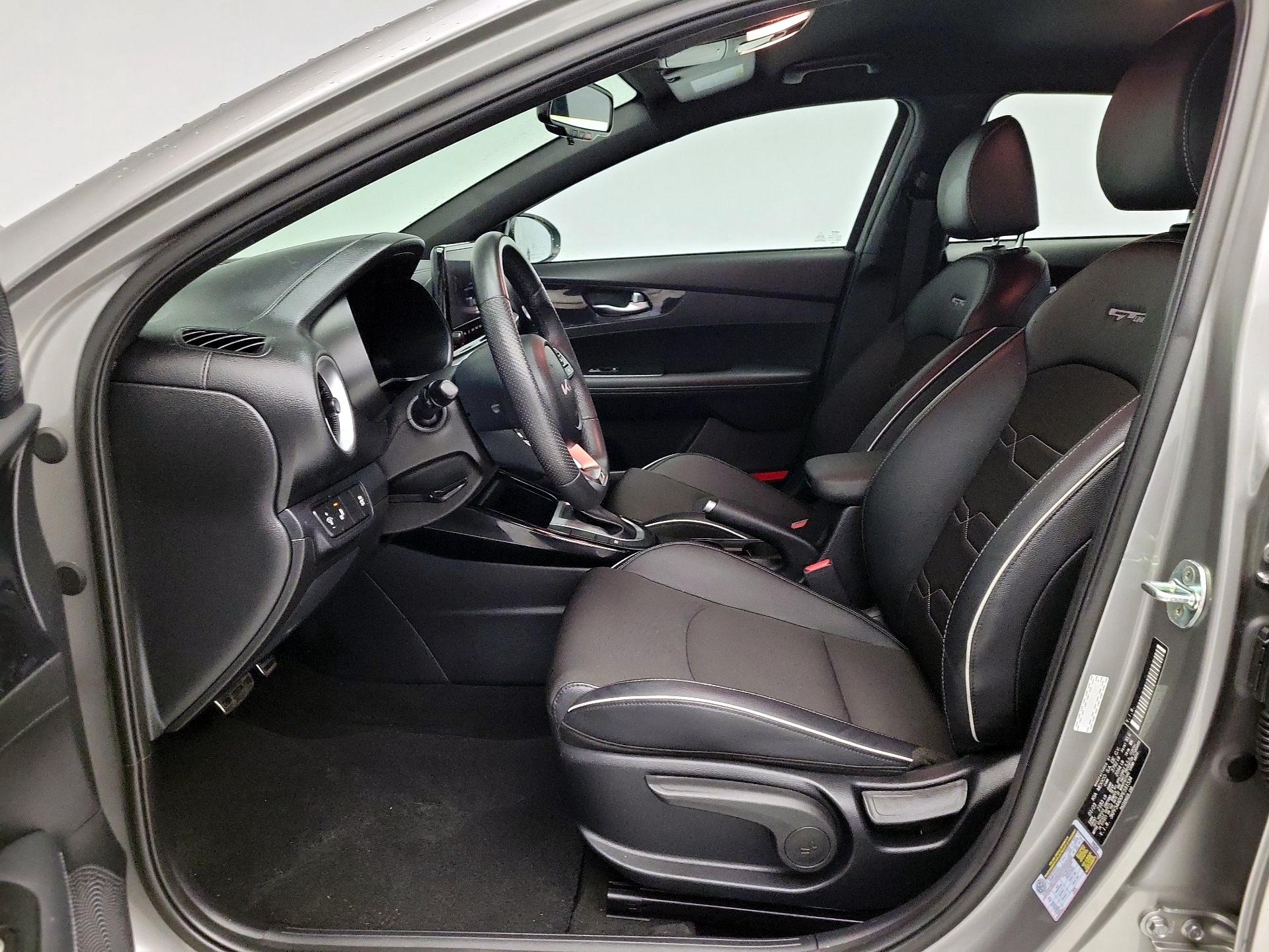 Thumbnail: 2023 Kia Forte - 11