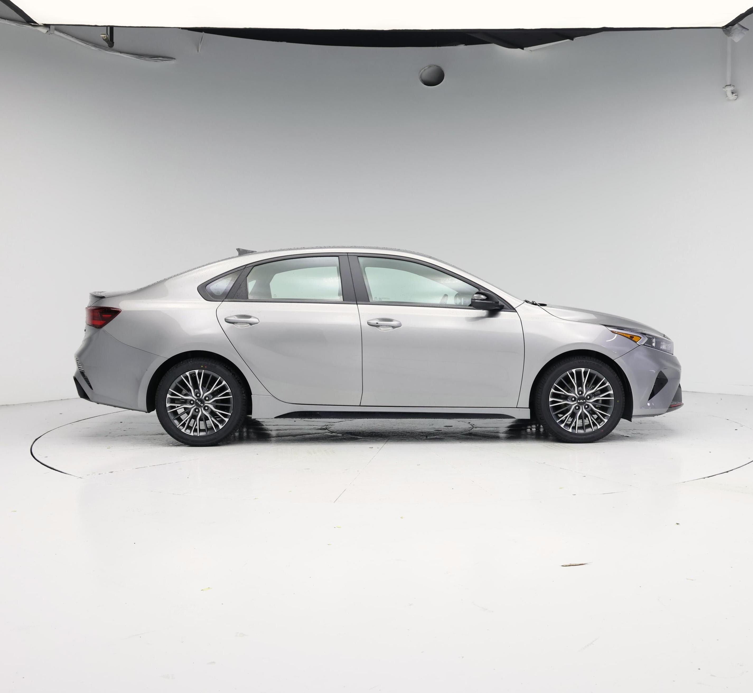 Thumbnail: 2023 Kia Forte - 7