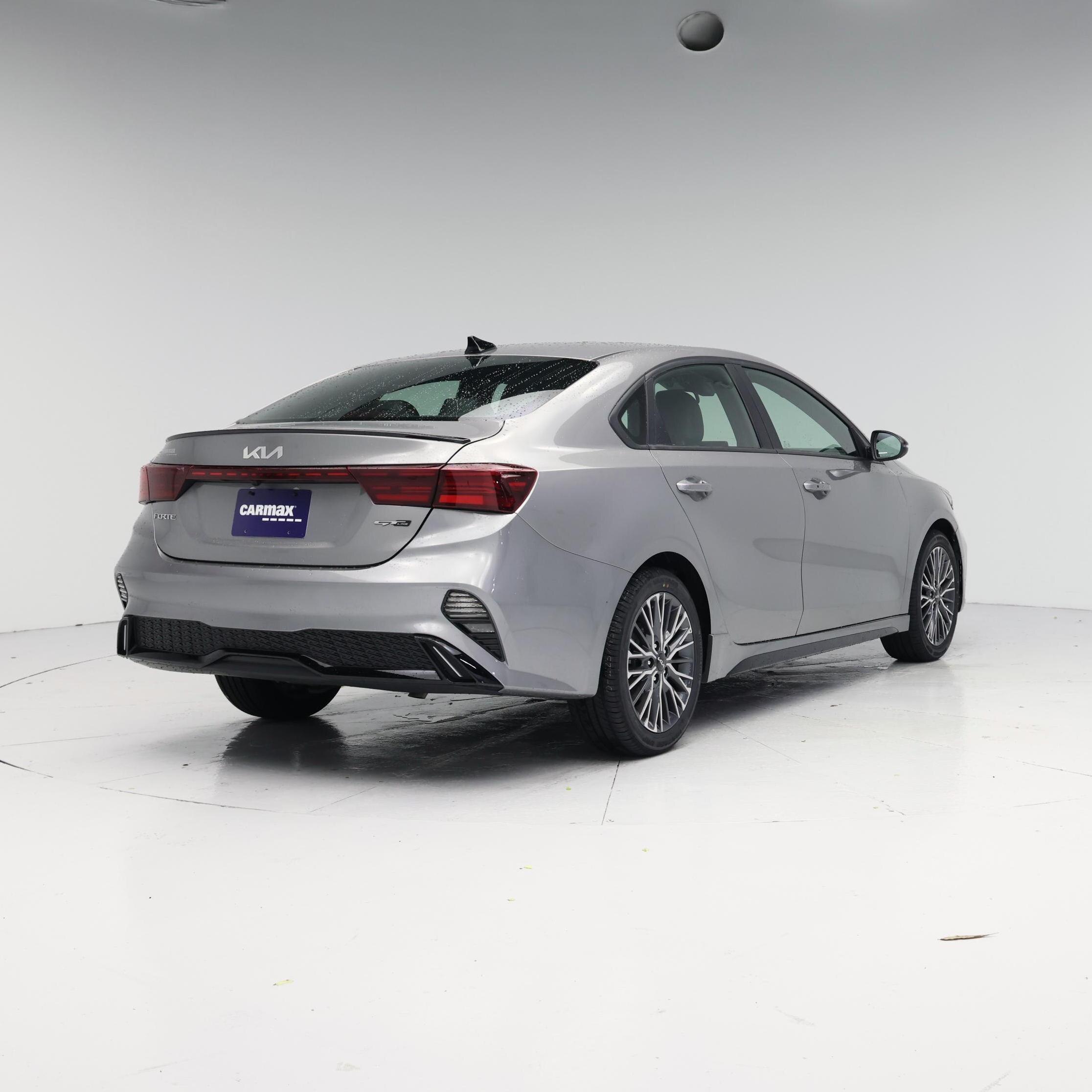 Thumbnail: 2023 Kia Forte - 8
