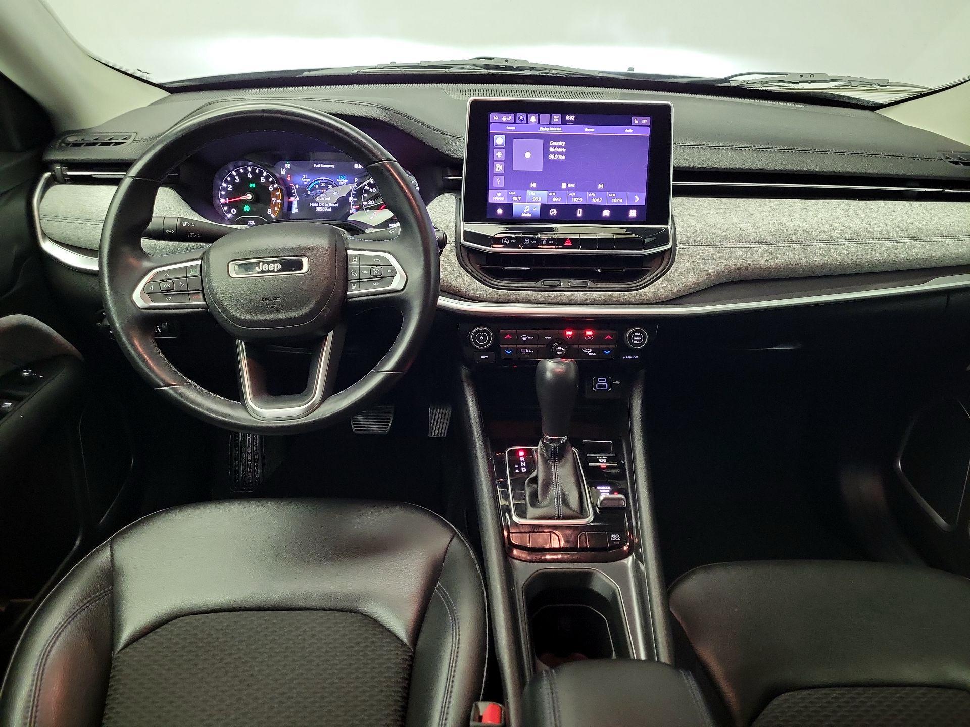 Thumbnail: 2022 Jeep Compass - 9