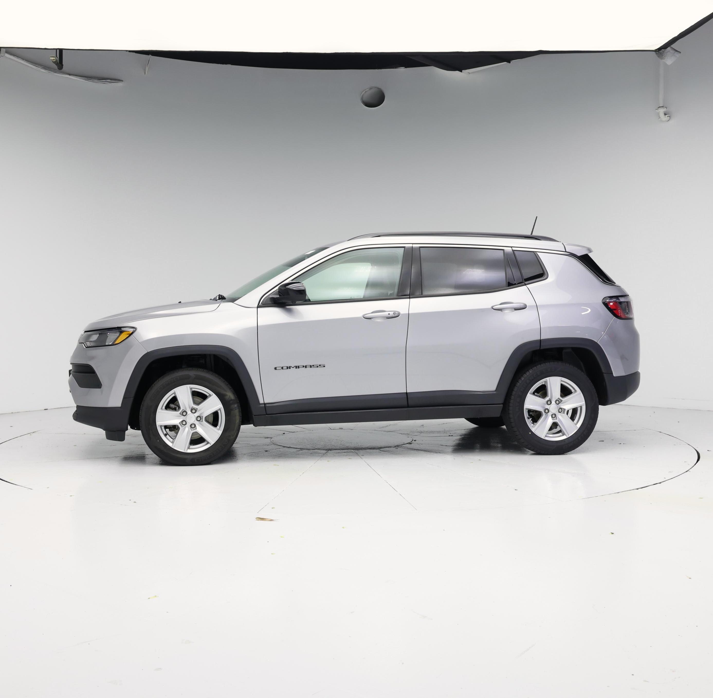 Thumbnail: 2022 Jeep Compass - 3
