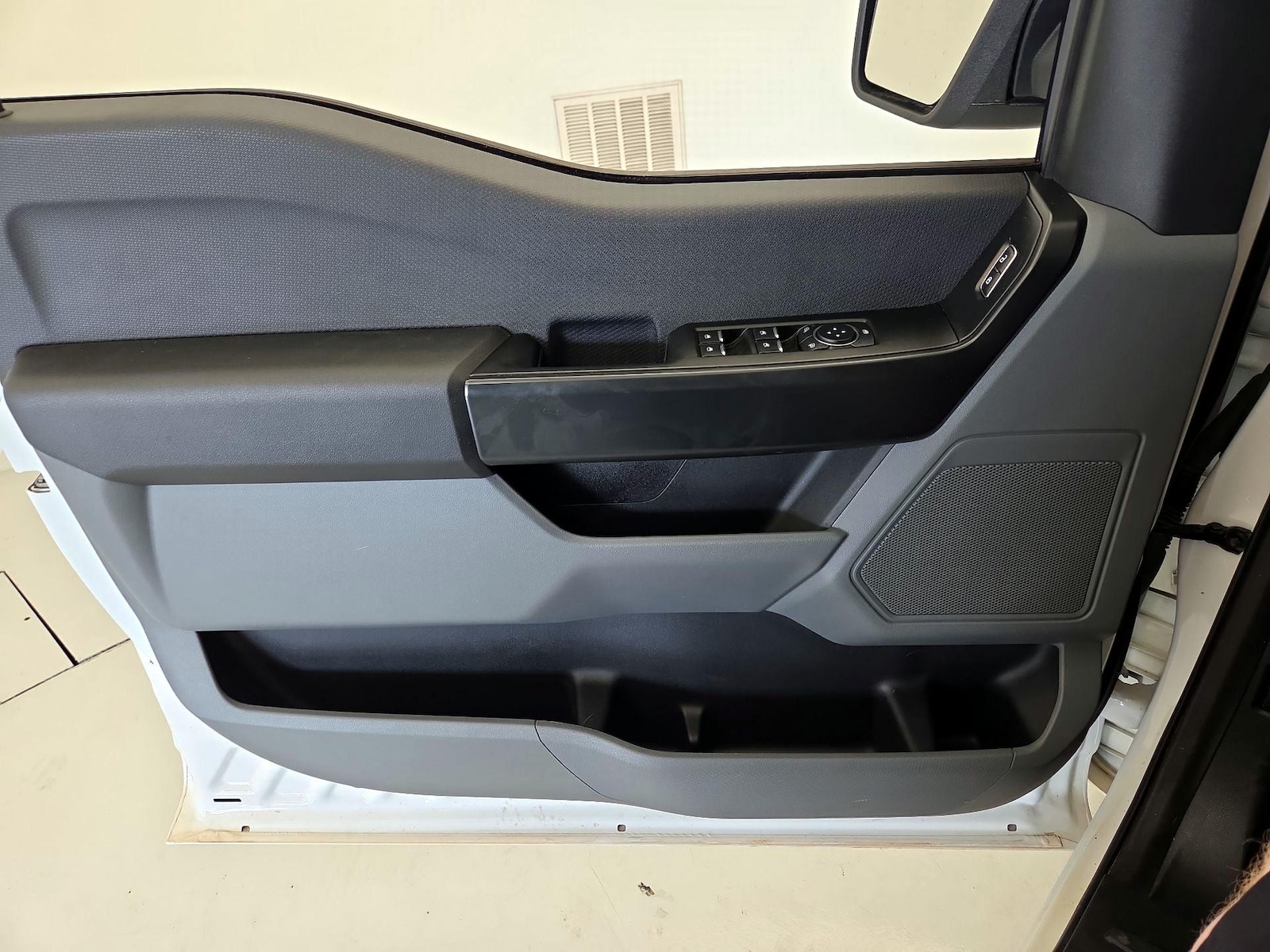 2024 Ford F-150 XL - Photo 13