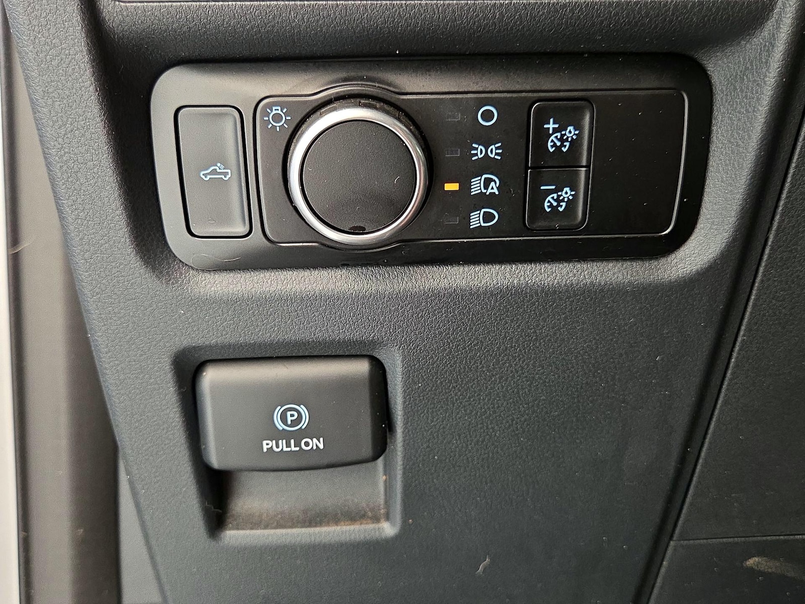 2024 Ford F-150 XL - Photo 14