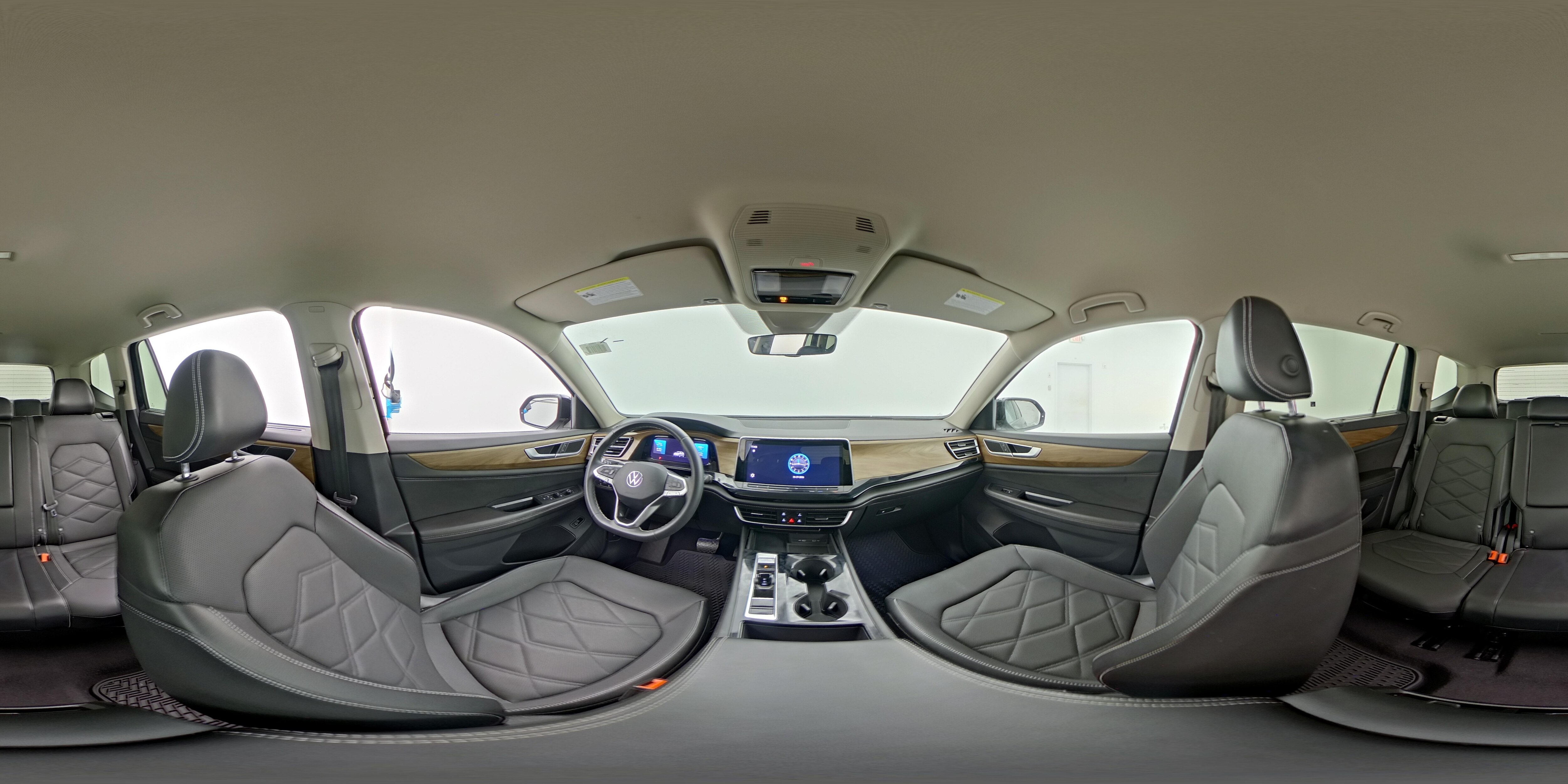 2024 Volkswagen Atlas SE w/Tech - Photo 24
