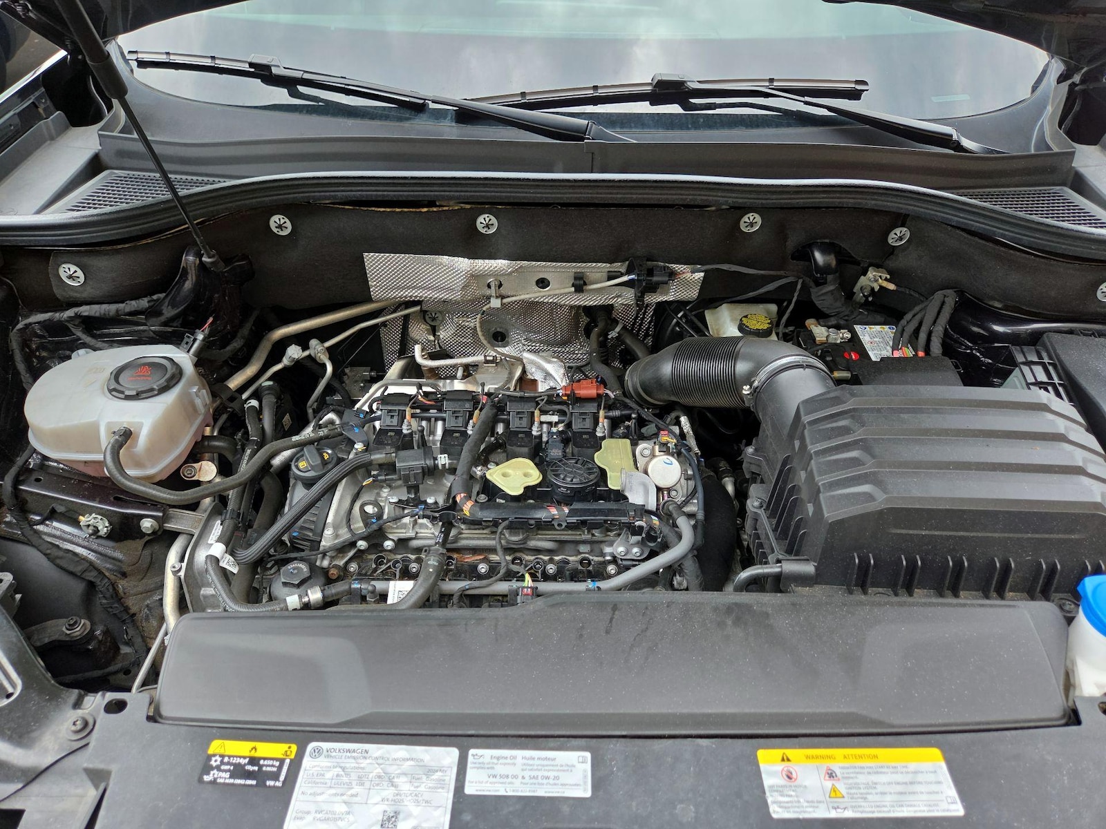 2024 Volkswagen Atlas SE w/Tech - Photo 22