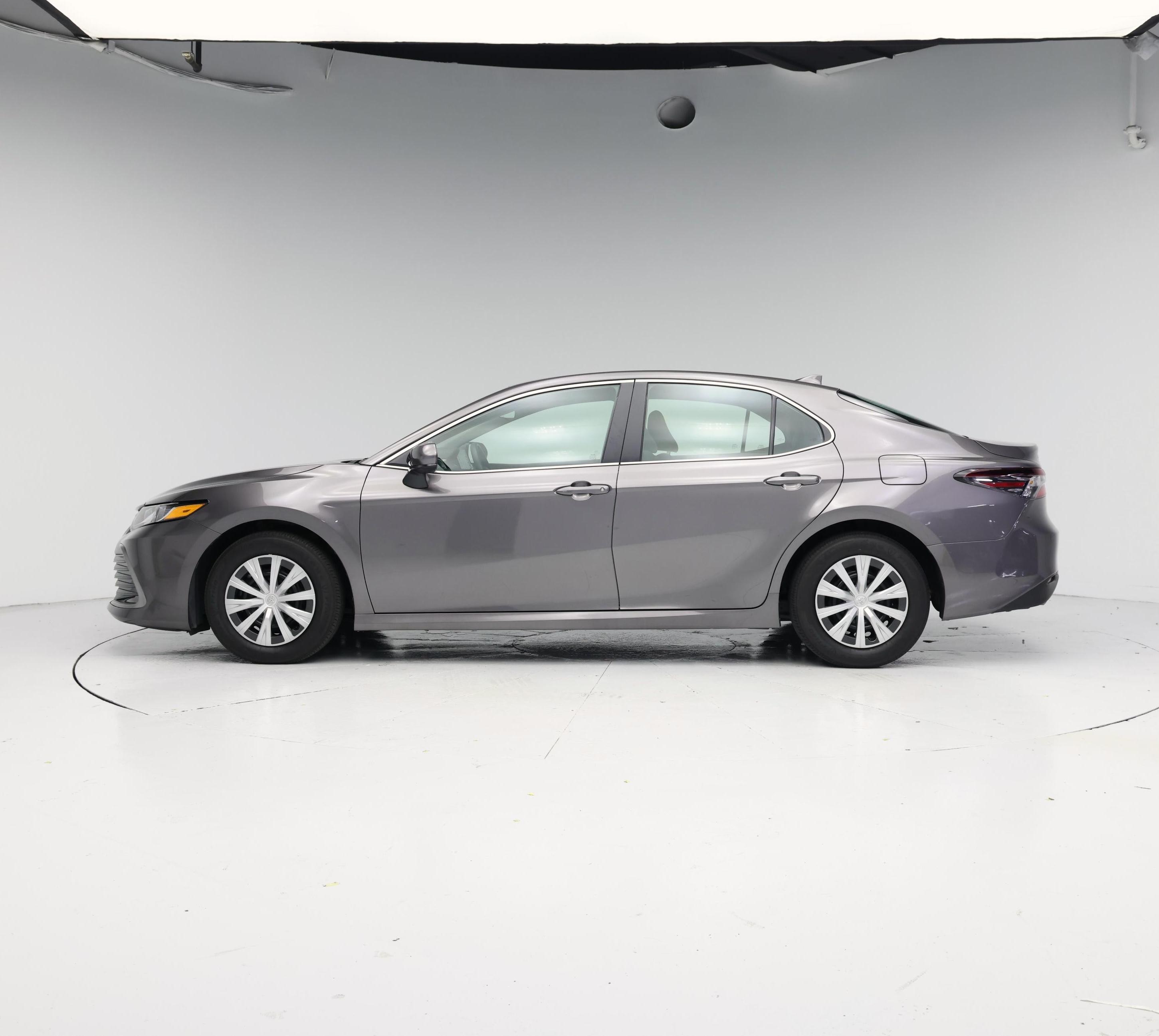 Thumbnail: 2022 Toyota Camry - 3