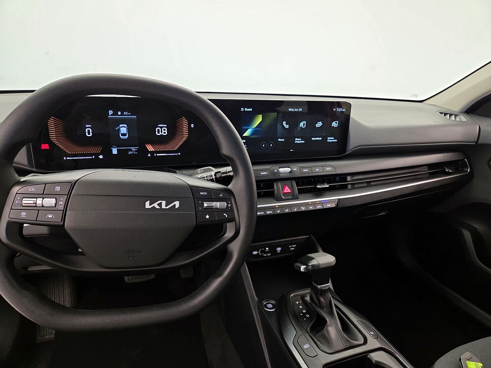Thumbnail: 2025 Kia K4 - 9