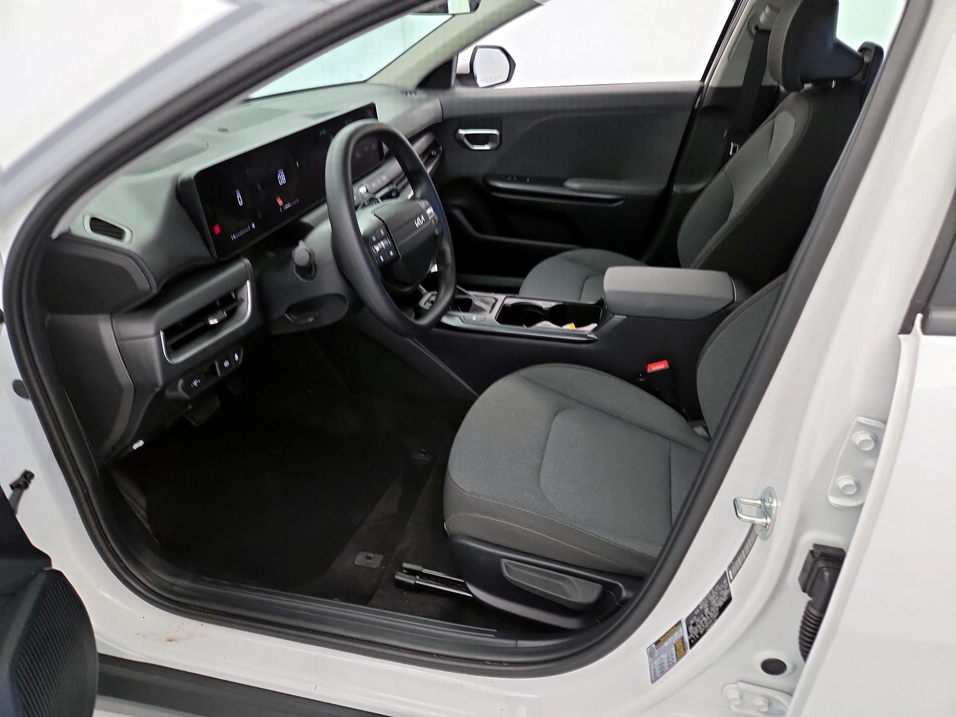 Thumbnail: 2025 Kia K4 - 11