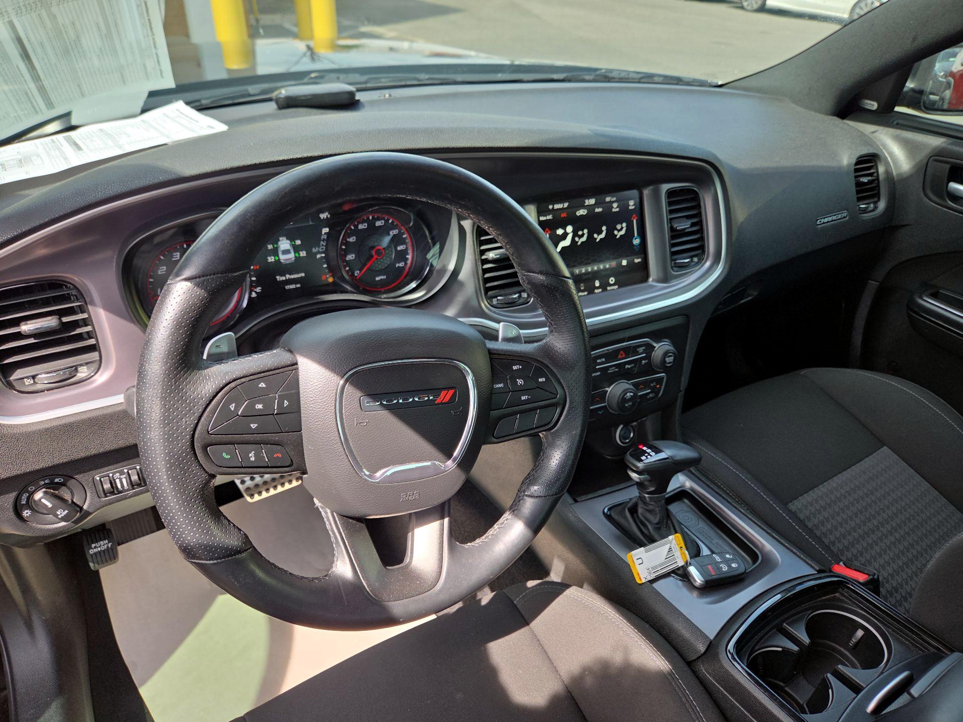 Thumbnail: 2022 Dodge Charger - 9