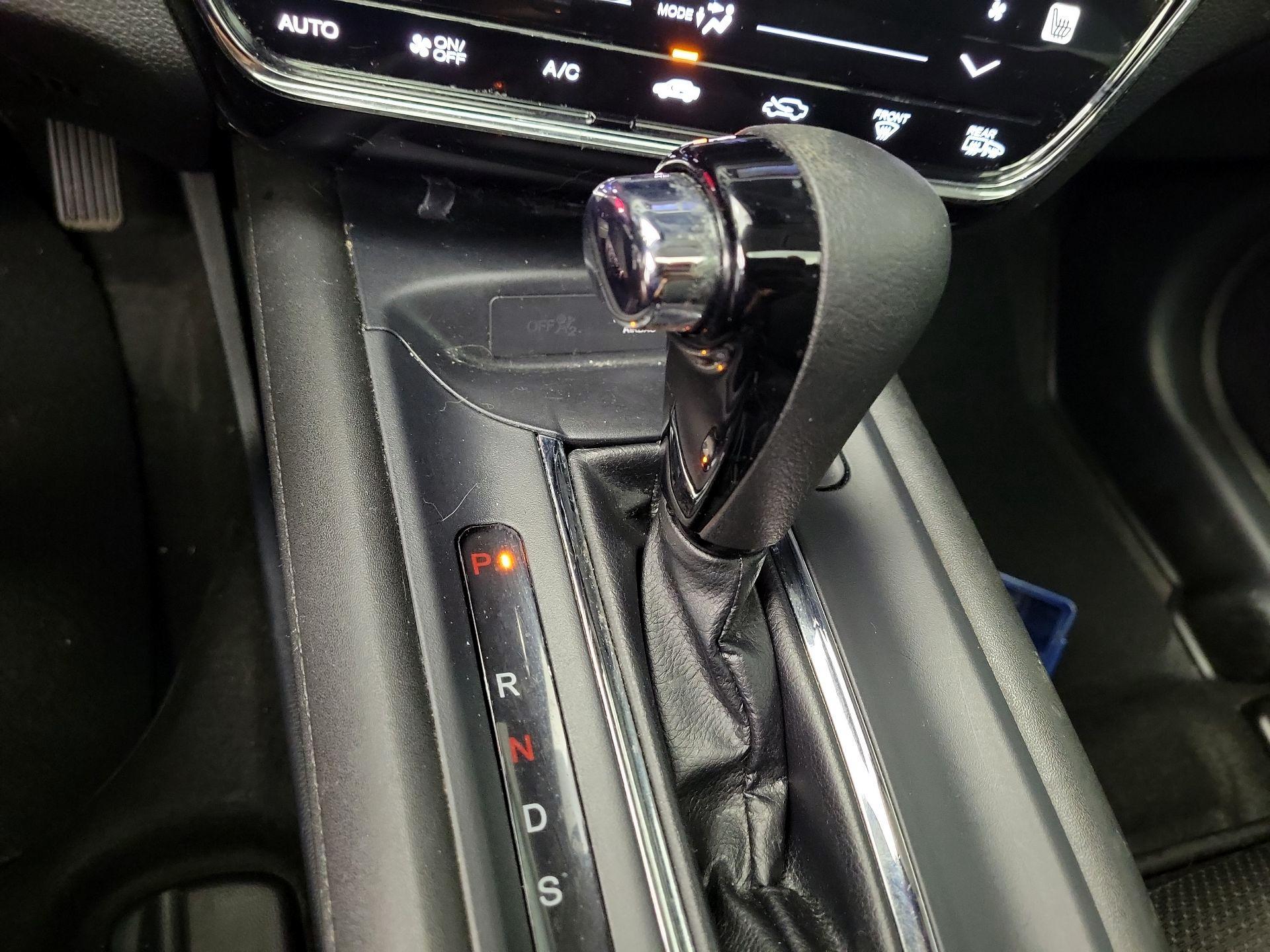 Thumbnail: 2022 Honda HR-V - 17