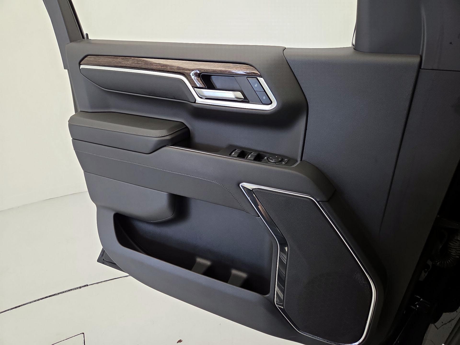 Thumbnail: 2024 GMC Sierra 1500 - 12