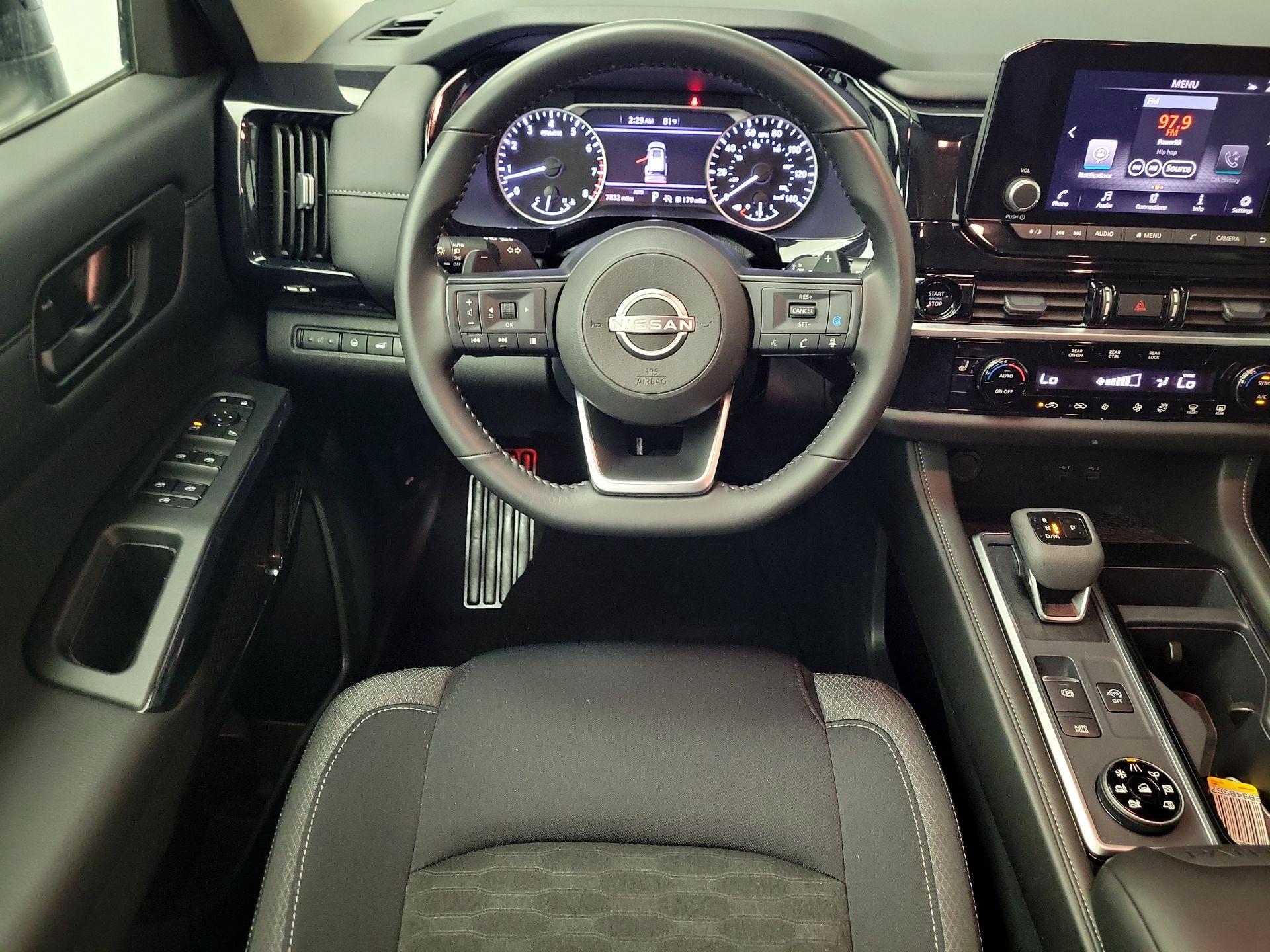 Thumbnail: 2025 Nissan Pathfinder - 10