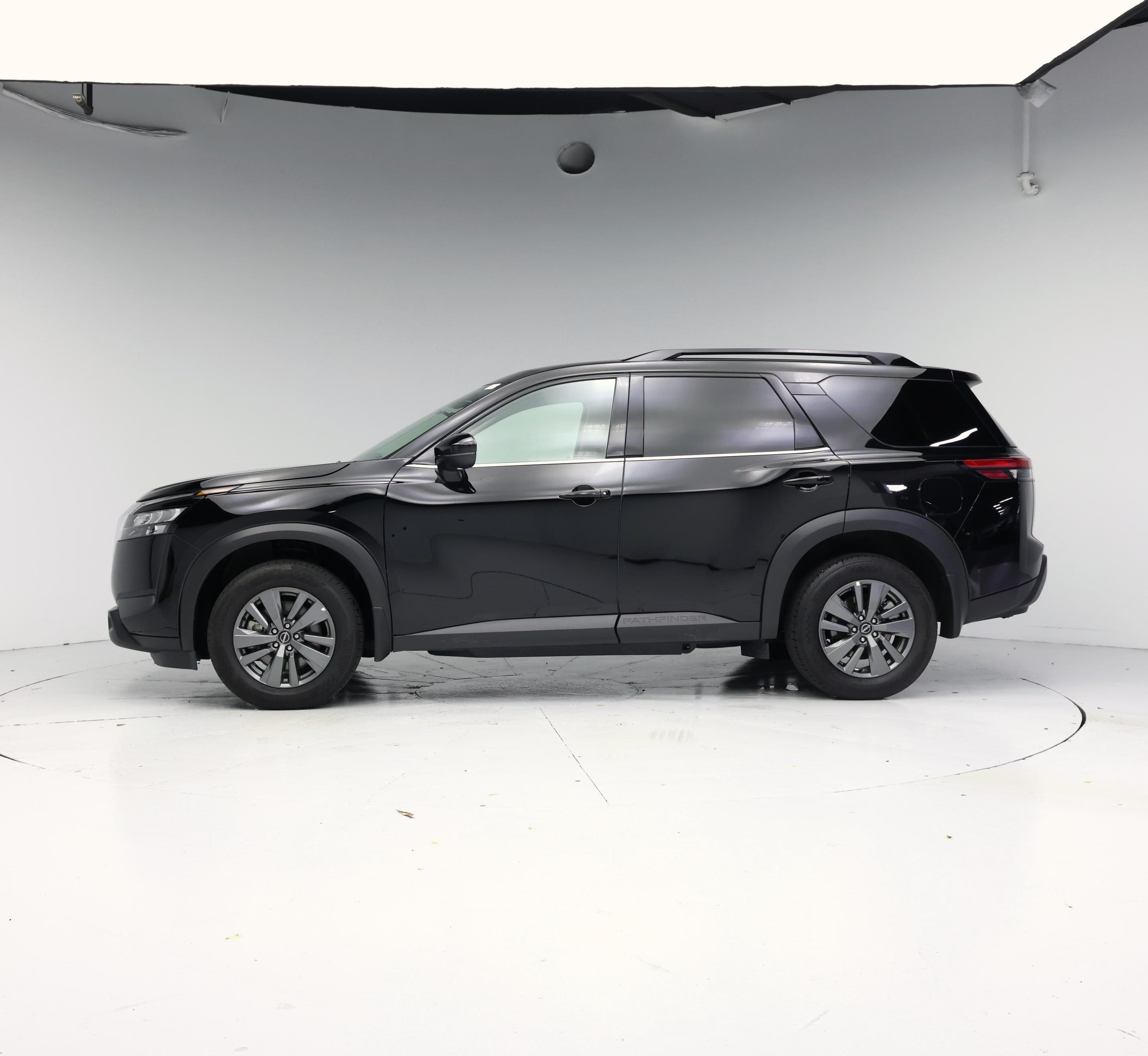 Thumbnail: 2025 Nissan Pathfinder - 3