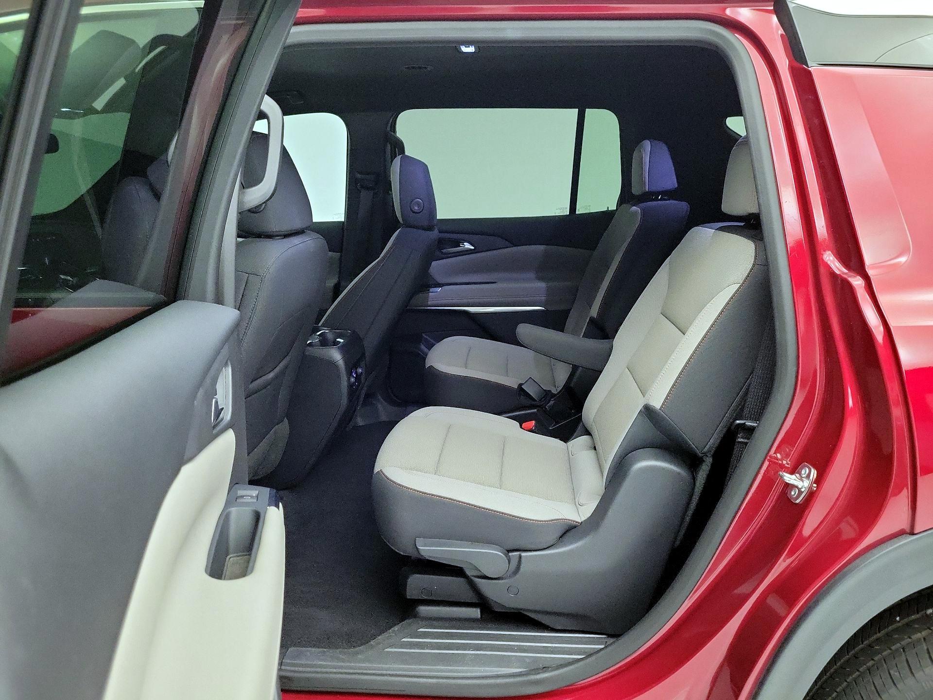 Thumbnail: 2025 Chevrolet Traverse - 19
