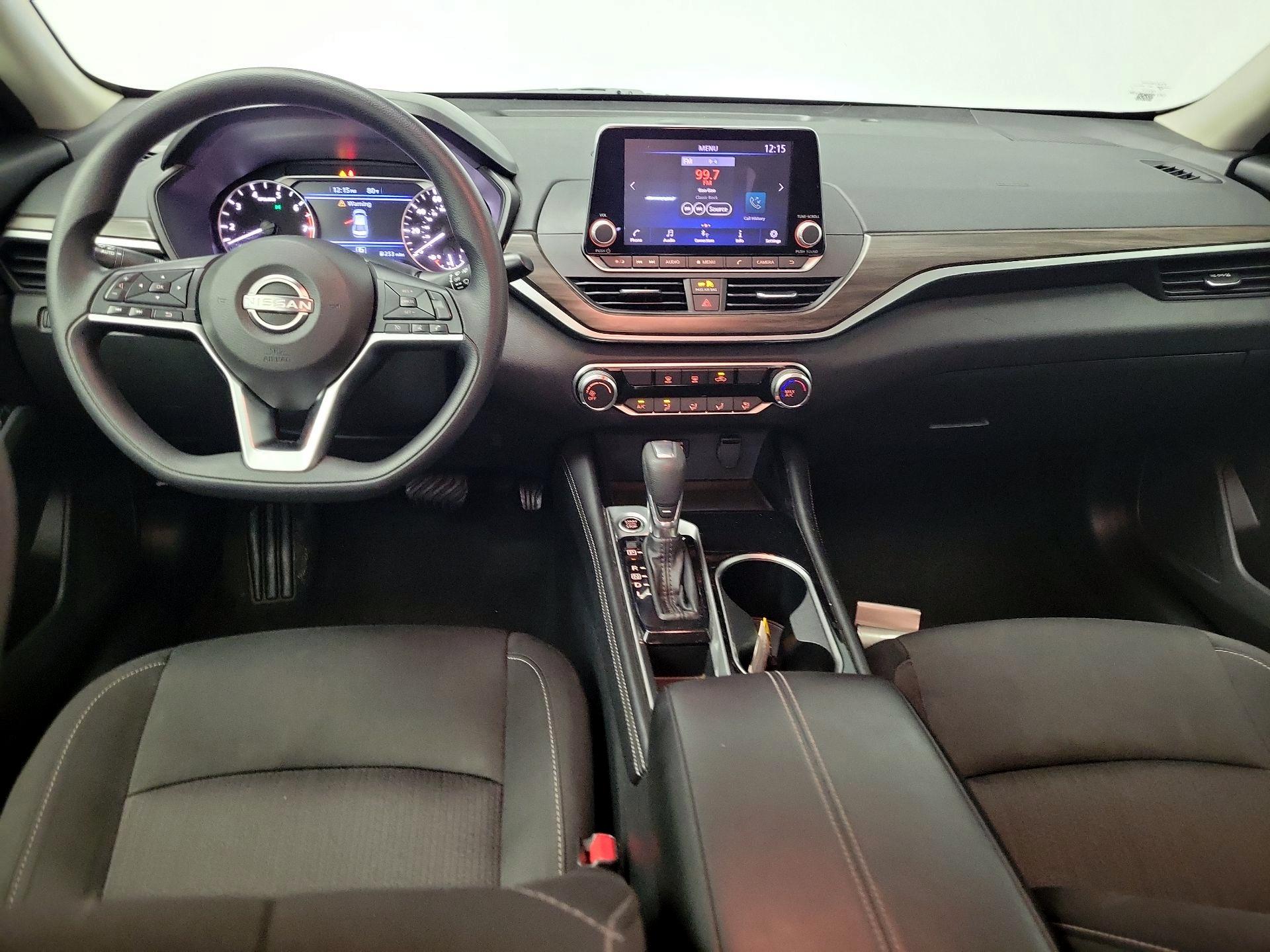 Thumbnail: 2023 Nissan Altima - 9