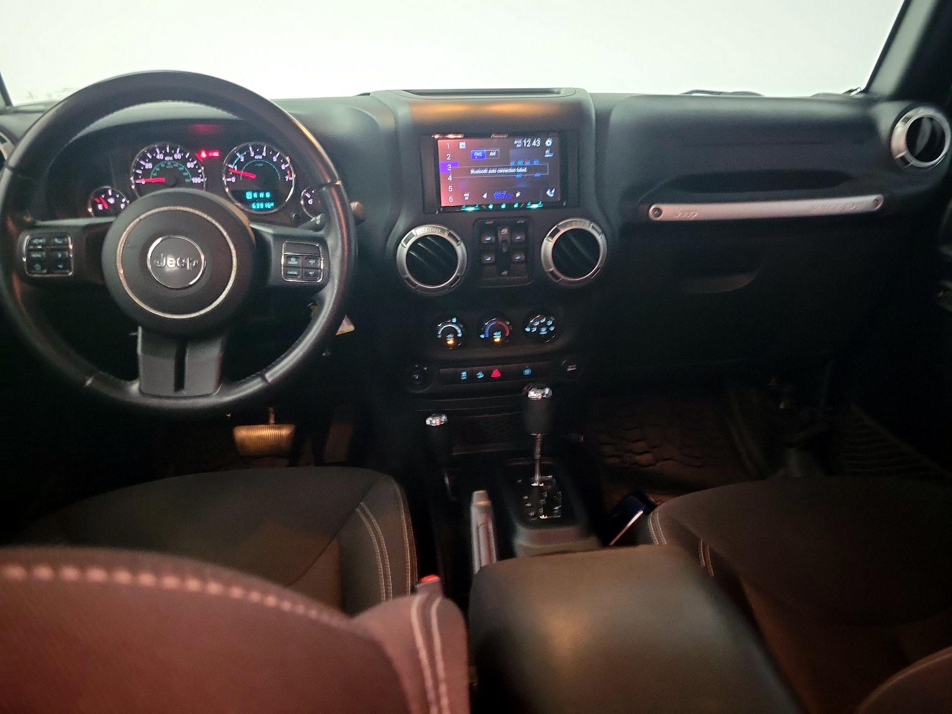 Thumbnail: 2016 Jeep Wrangler - 9