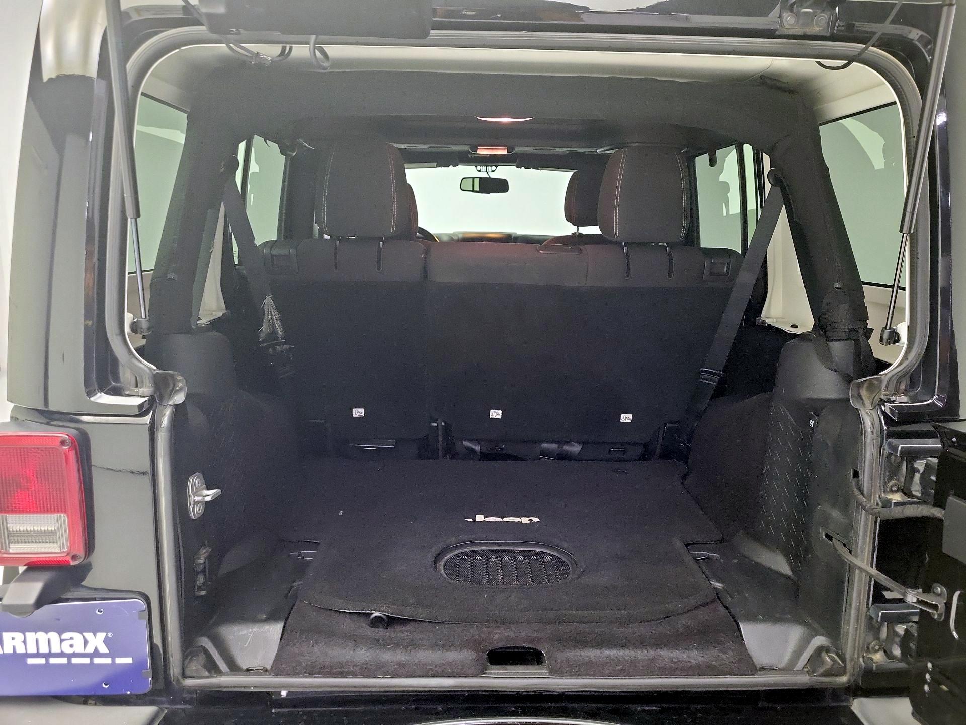 Thumbnail: 2016 Jeep Wrangler - 20