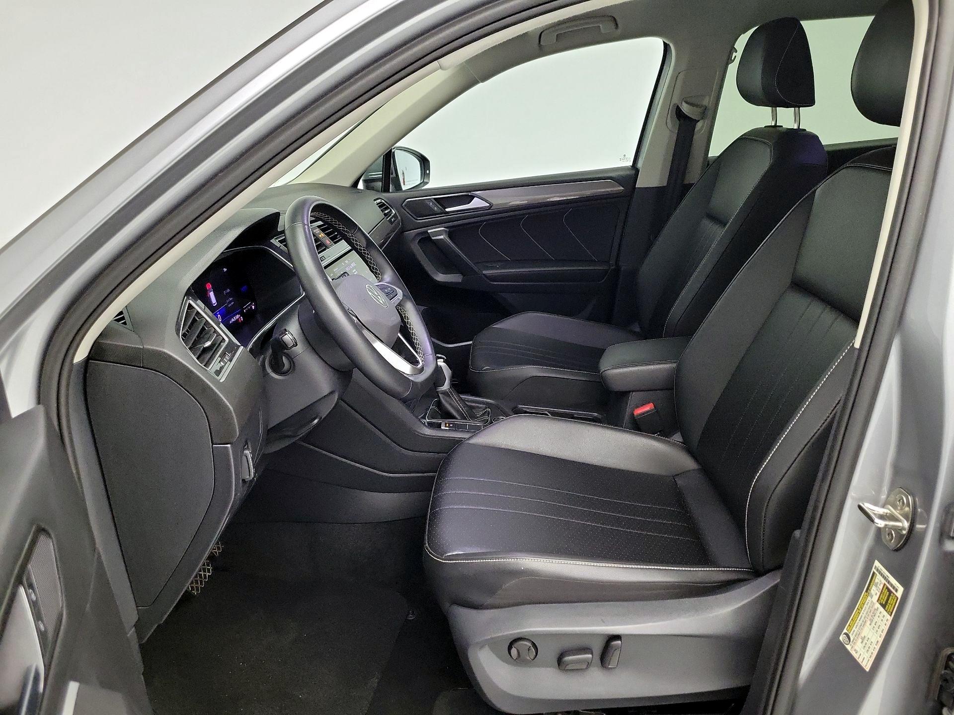 Thumbnail: 2024 Volkswagen Tiguan - 11