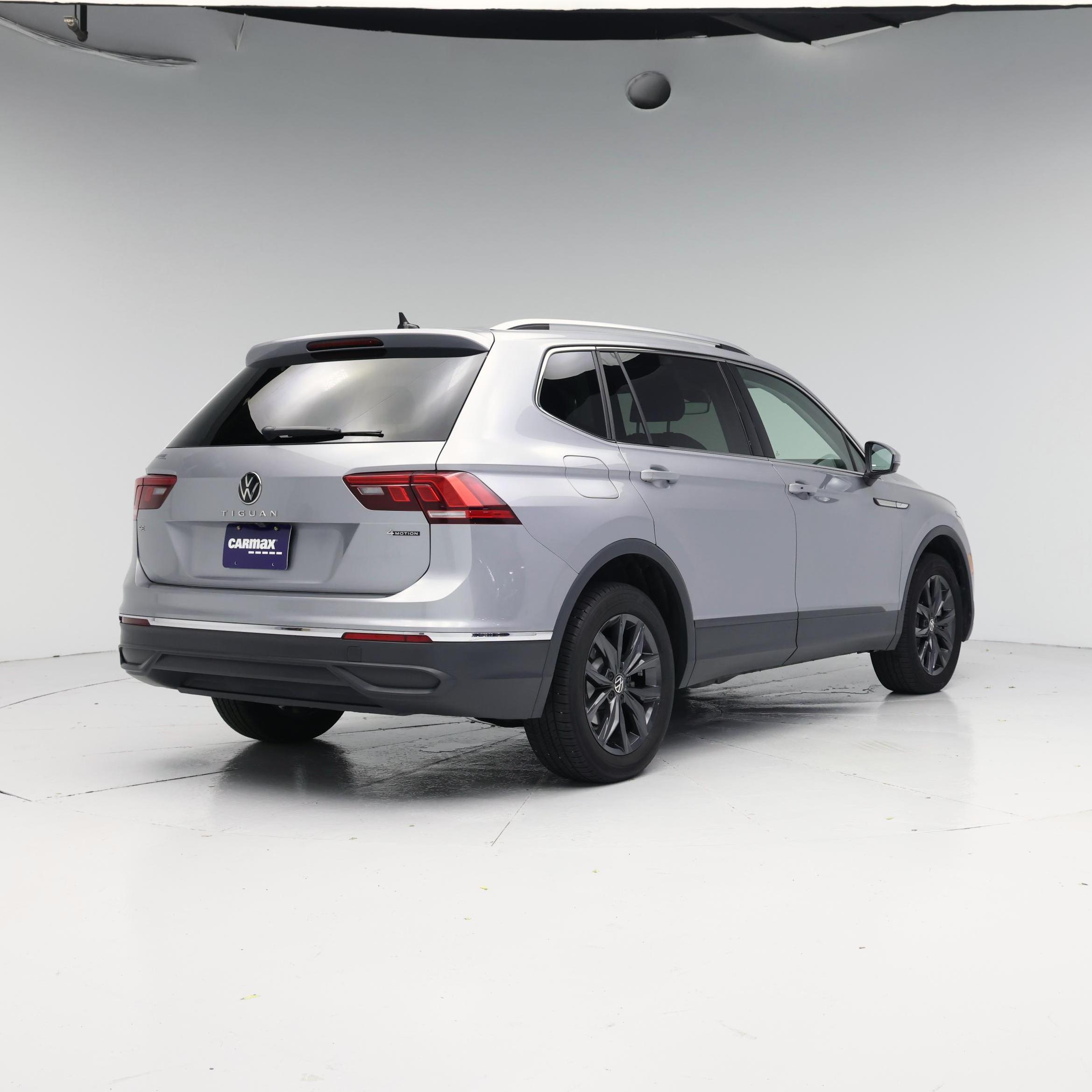 Thumbnail: 2024 Volkswagen Tiguan - 8
