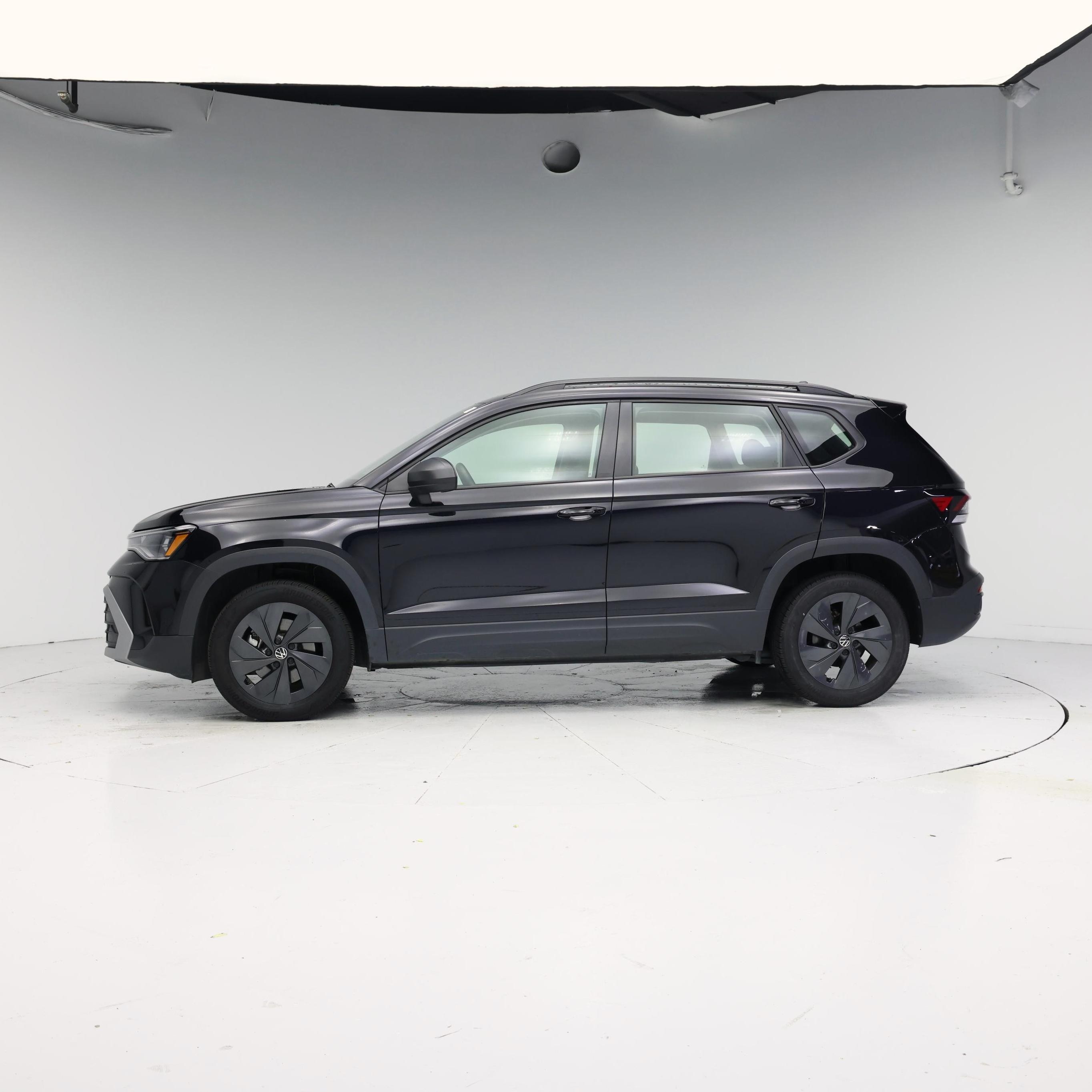 Thumbnail: 2025 Volkswagen Taos - 3