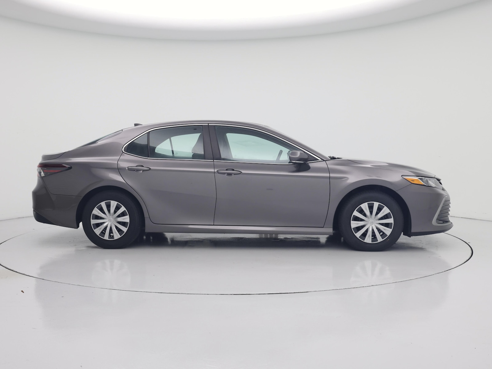 2023 Toyota Camry LE - Photo 8