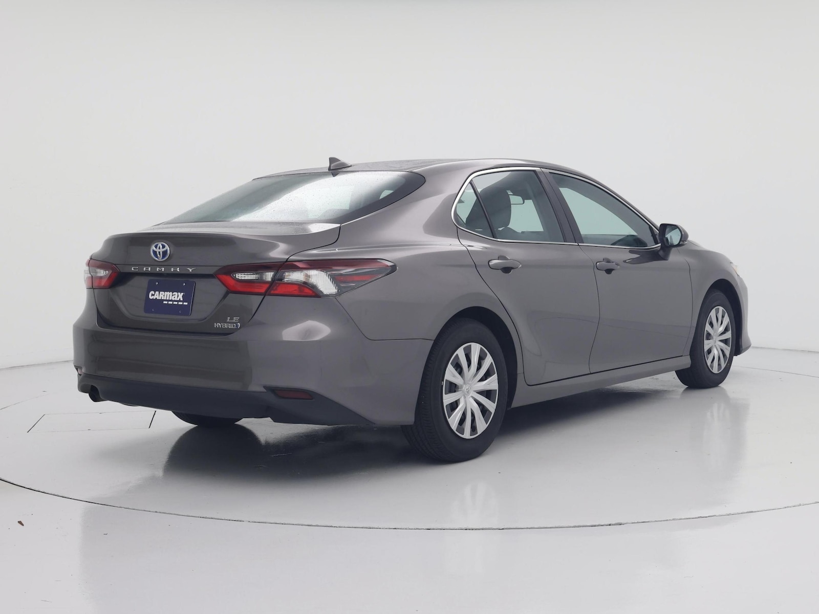 2023 Toyota Camry LE - Photo 9