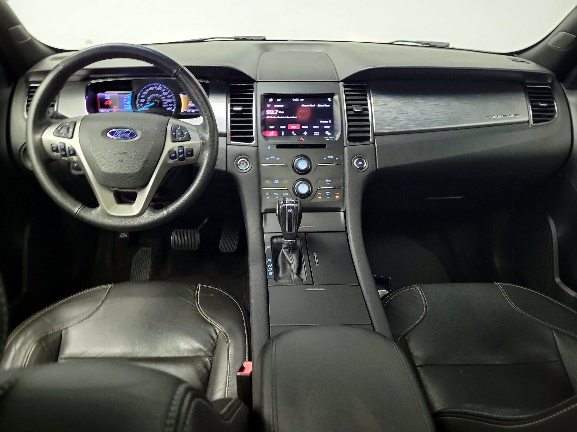 Thumbnail: 2016 Ford Taurus - 9