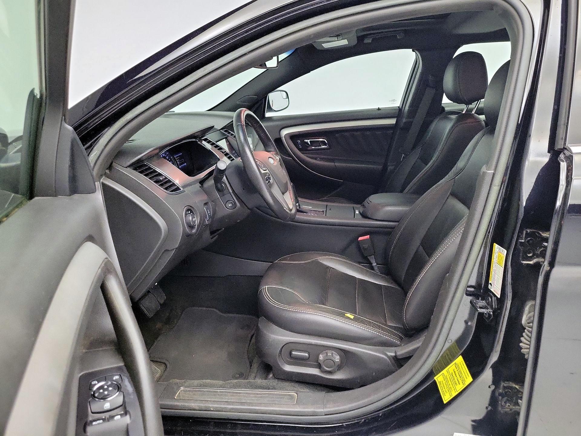 Thumbnail: 2016 Ford Taurus - 11