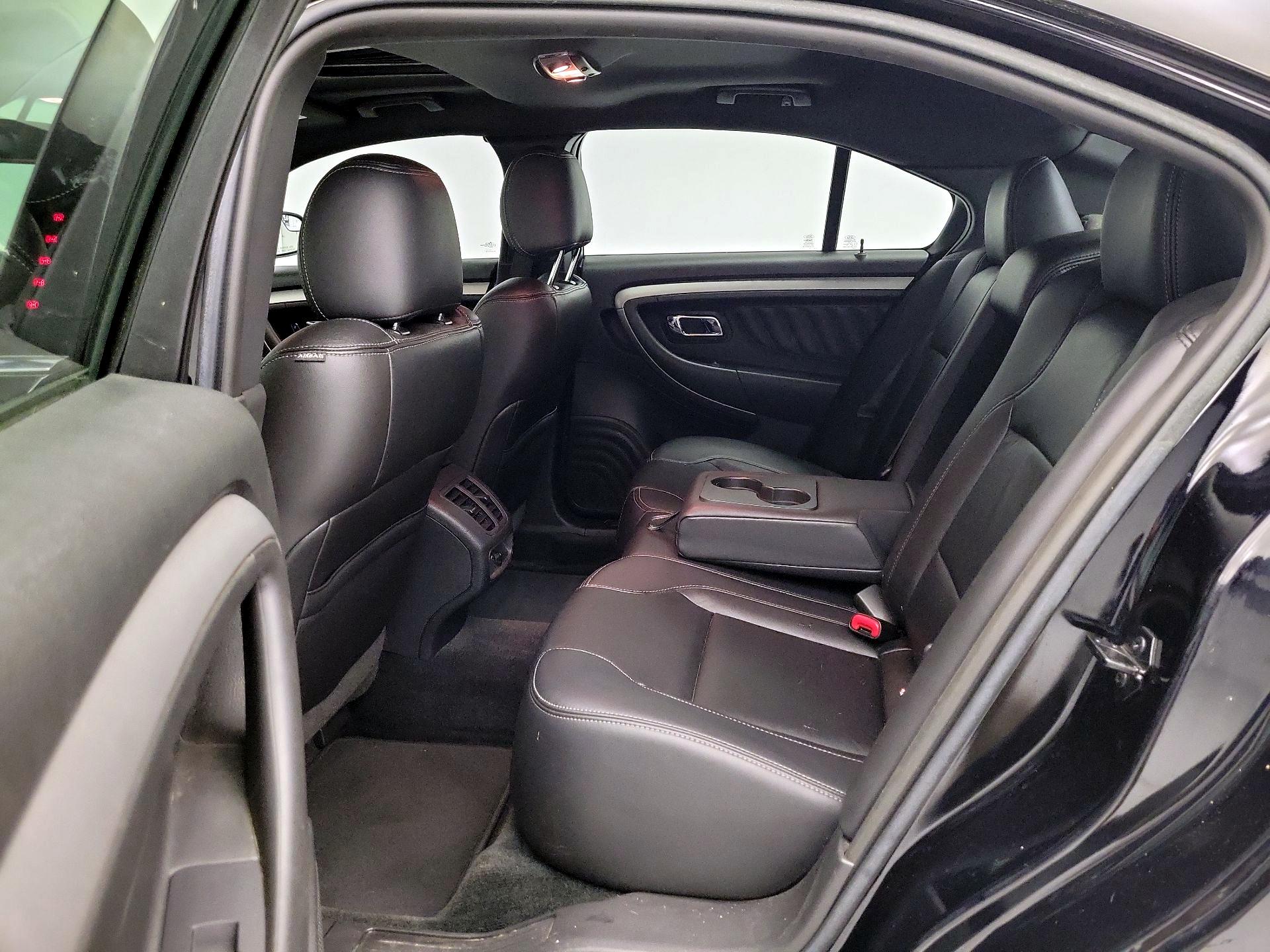 Thumbnail: 2016 Ford Taurus - 20