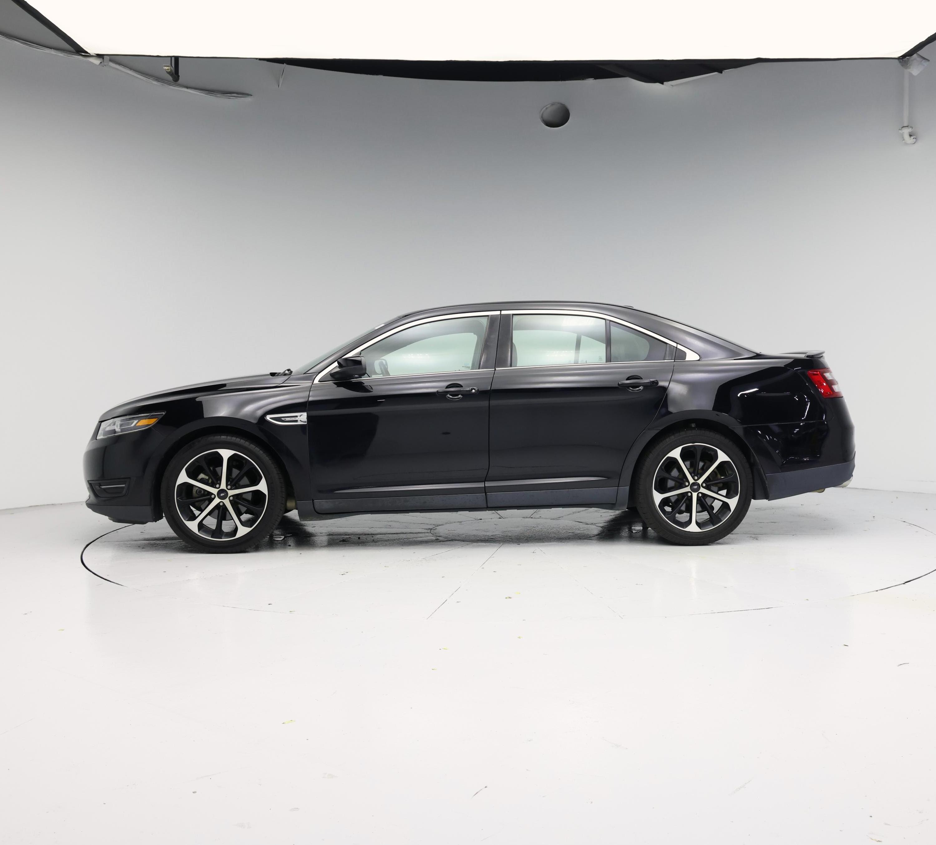 Thumbnail: 2016 Ford Taurus - 3