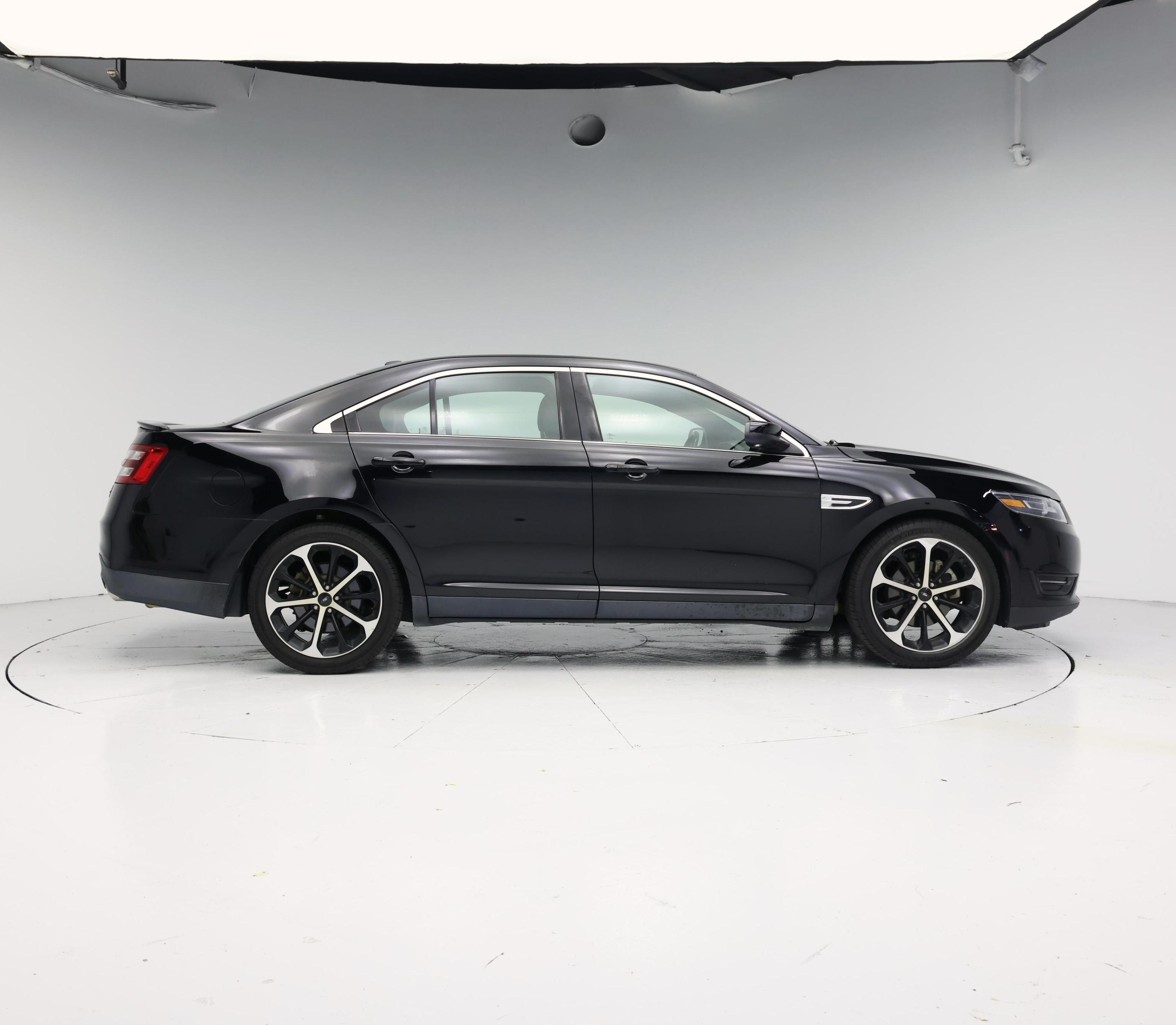 Thumbnail: 2016 Ford Taurus - 7