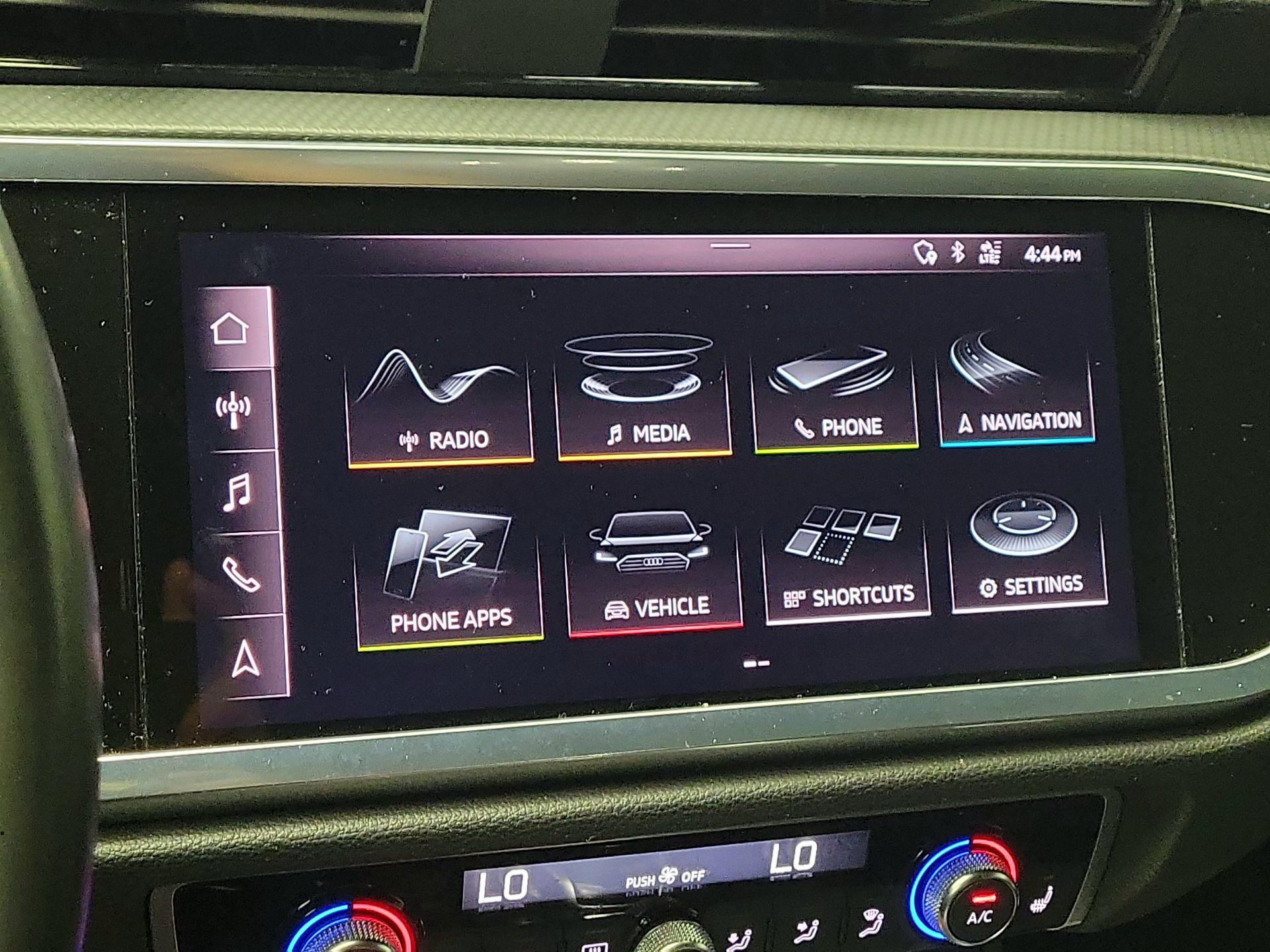 Thumbnail: 2021 Audi Q3 - 15