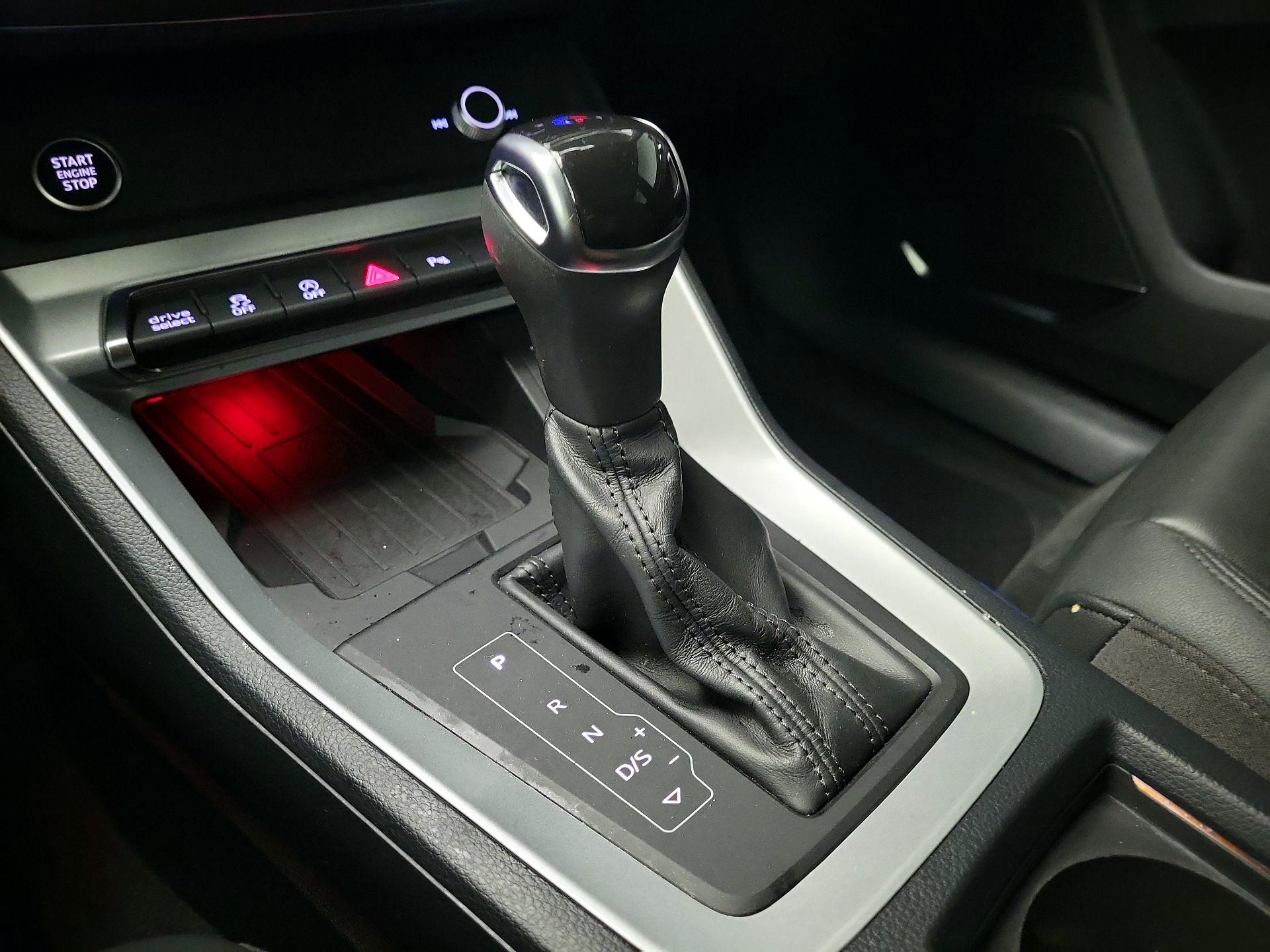 Thumbnail: 2021 Audi Q3 - 17