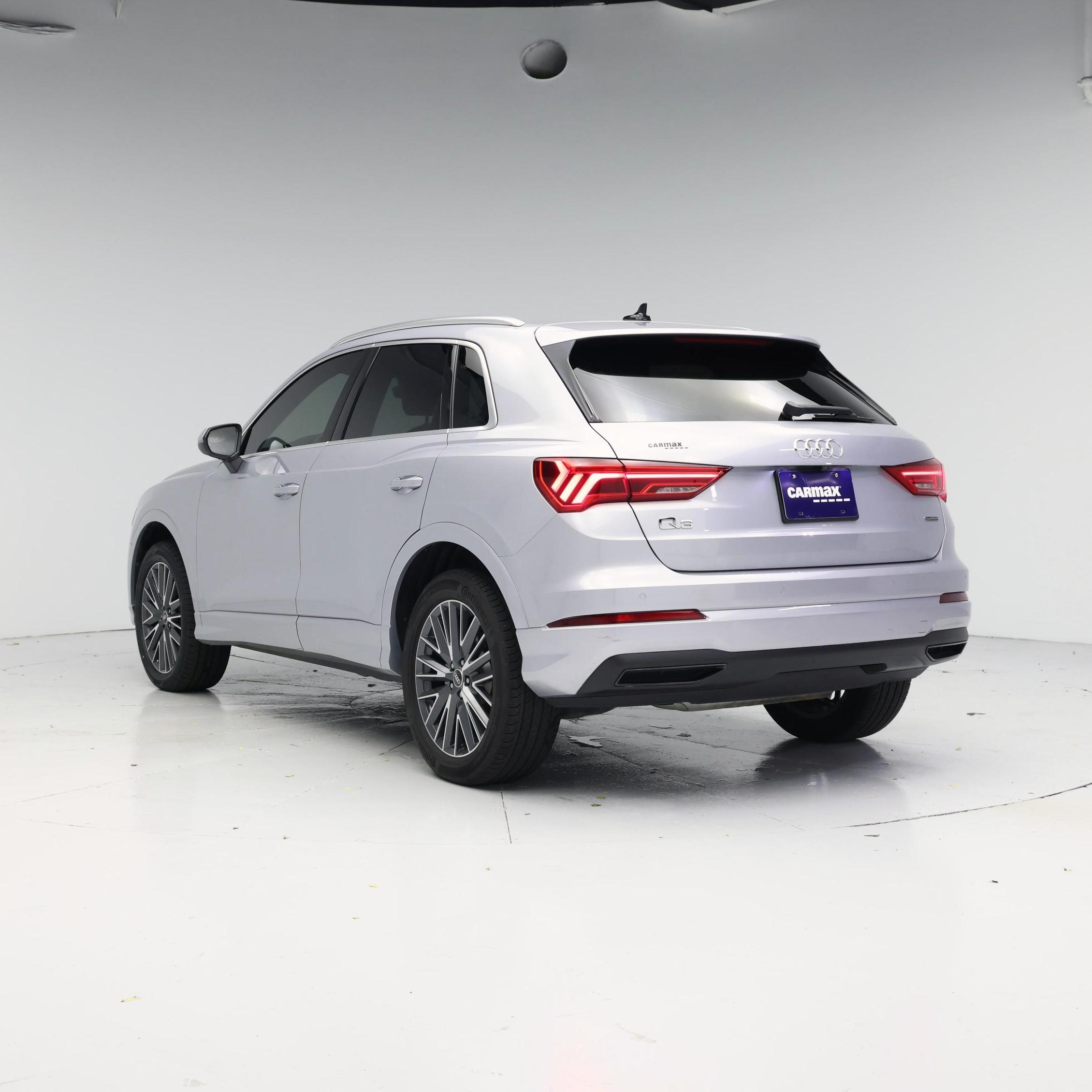 Thumbnail: 2021 Audi Q3 - 2