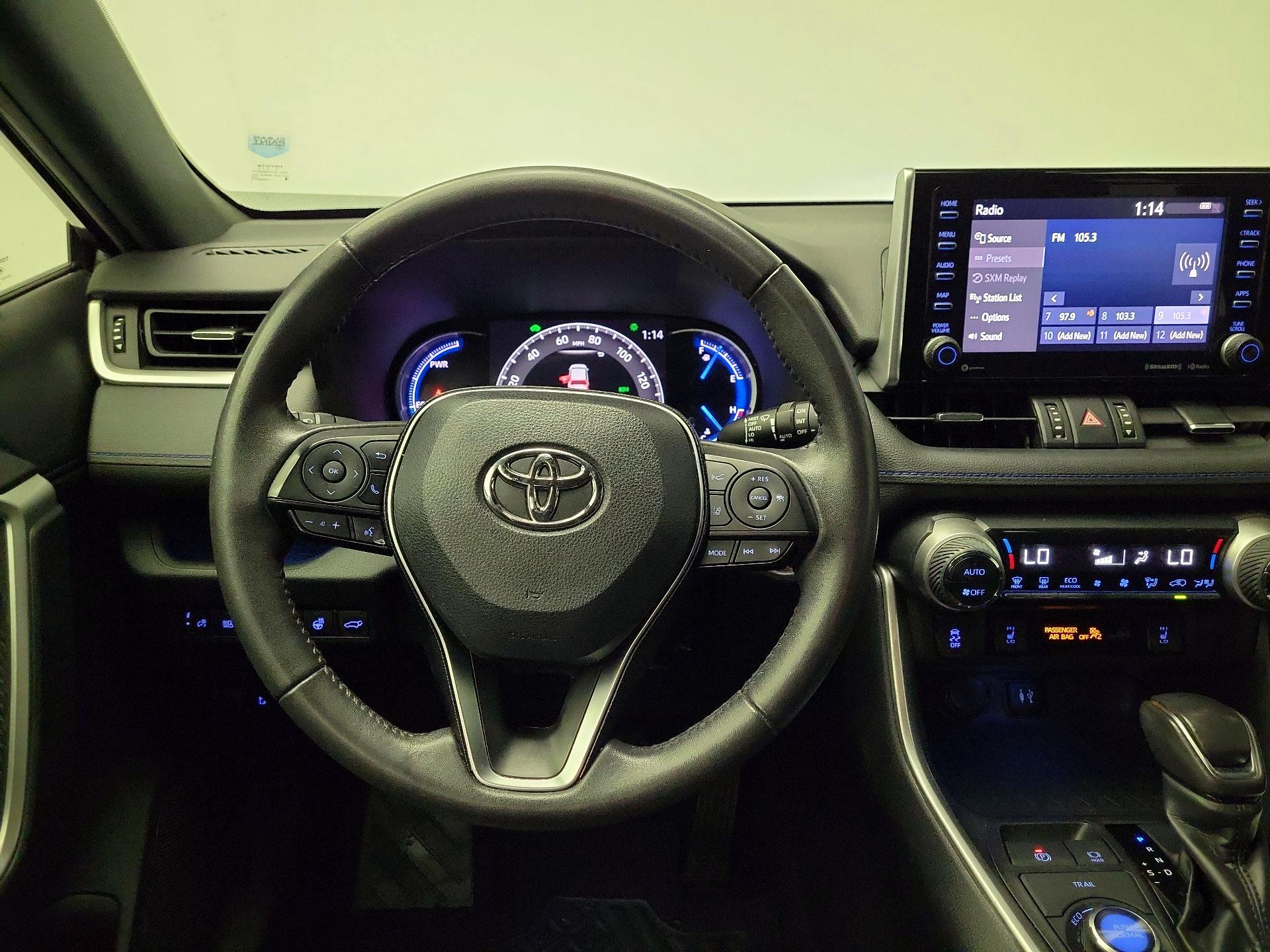 Thumbnail: 2019 Toyota RAV4 - 10