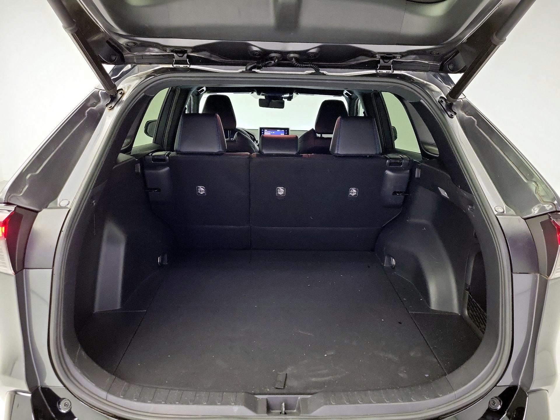 Thumbnail: 2019 Toyota RAV4 - 20