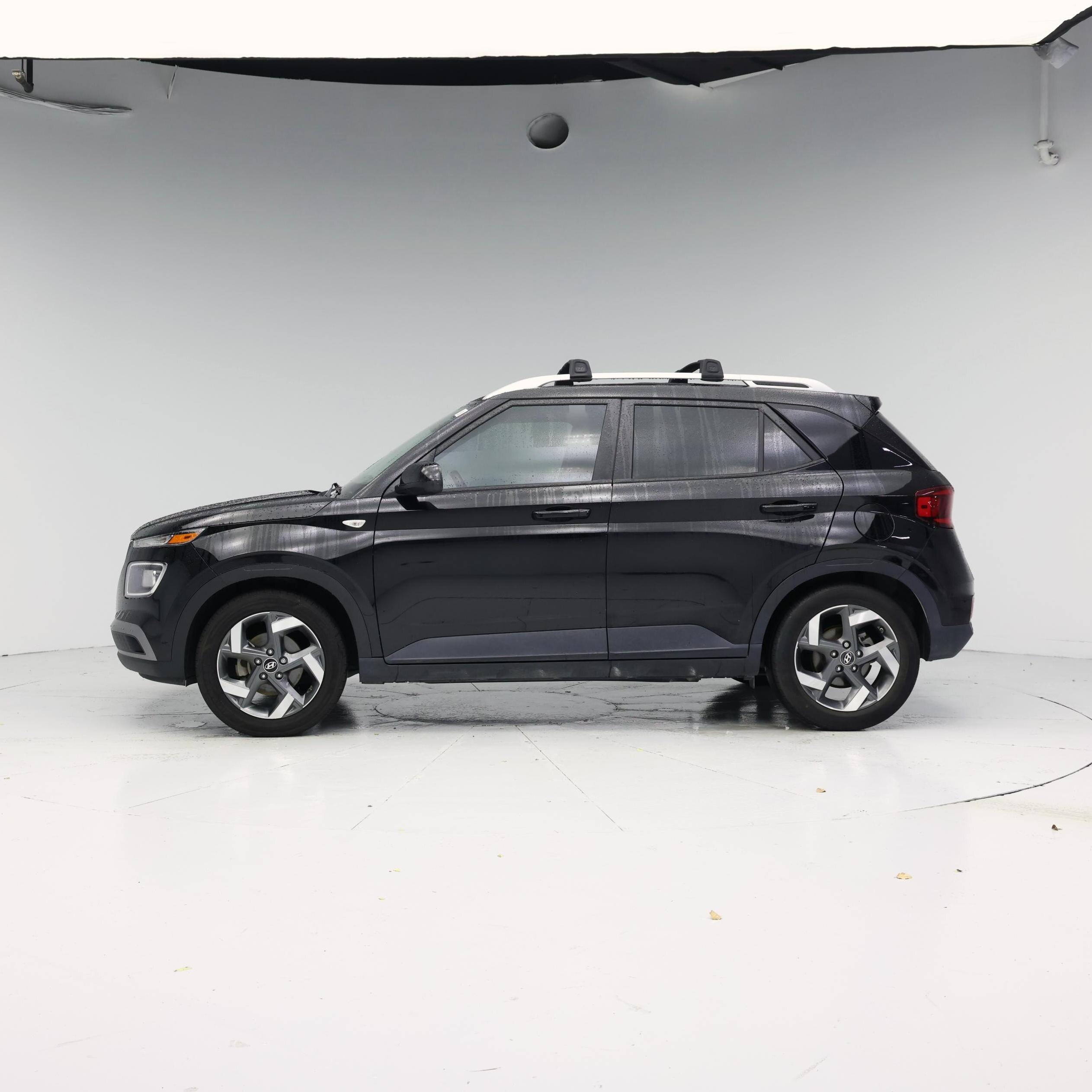 Thumbnail: 2021 Hyundai Venue - 3