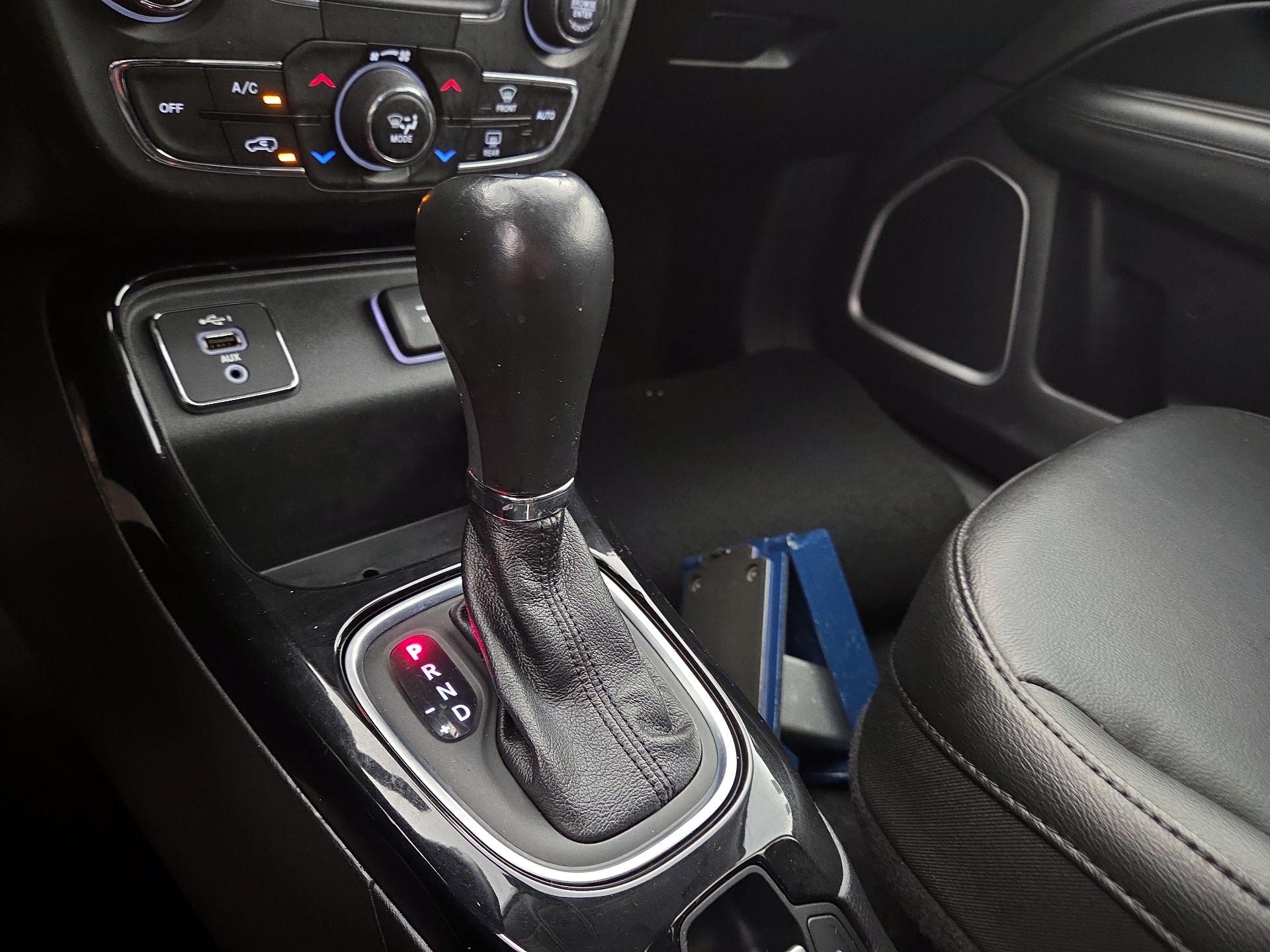 Thumbnail: 2020 Jeep Compass - 17