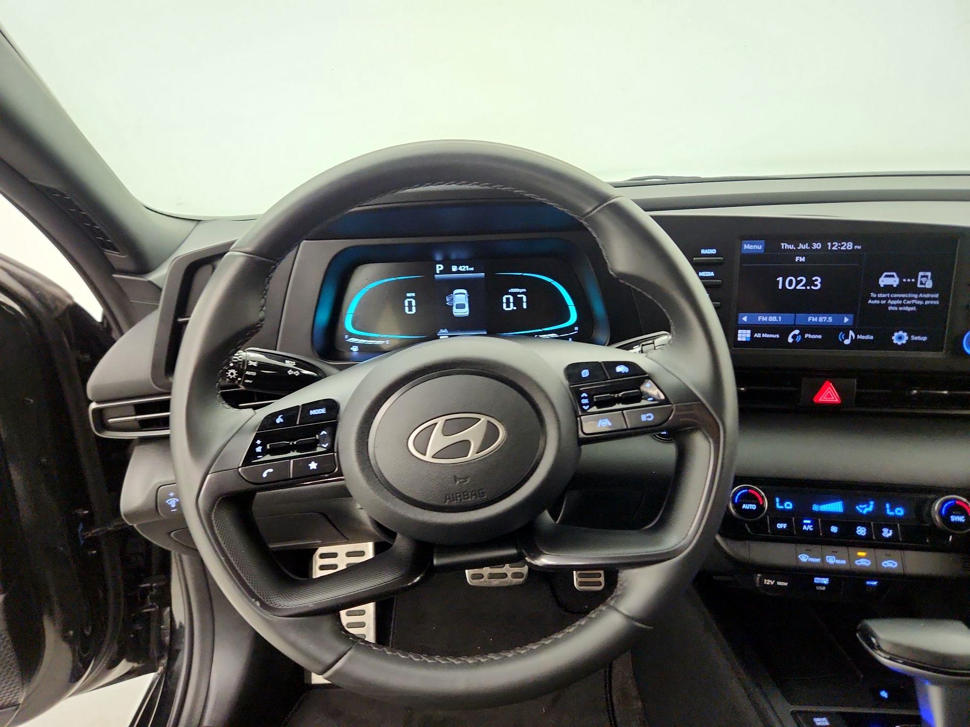 Thumbnail: 2025 Hyundai Elantra - 10