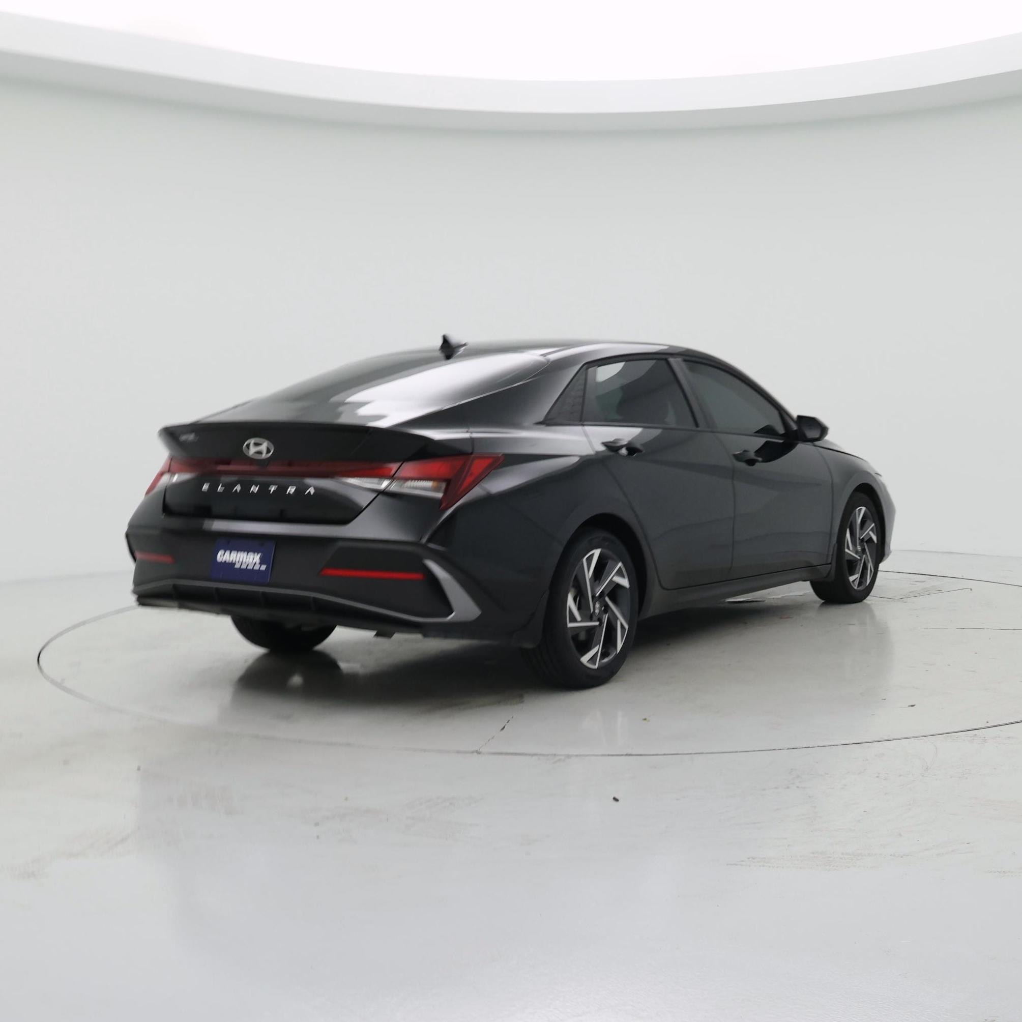 Thumbnail: 2025 Hyundai Elantra - 8