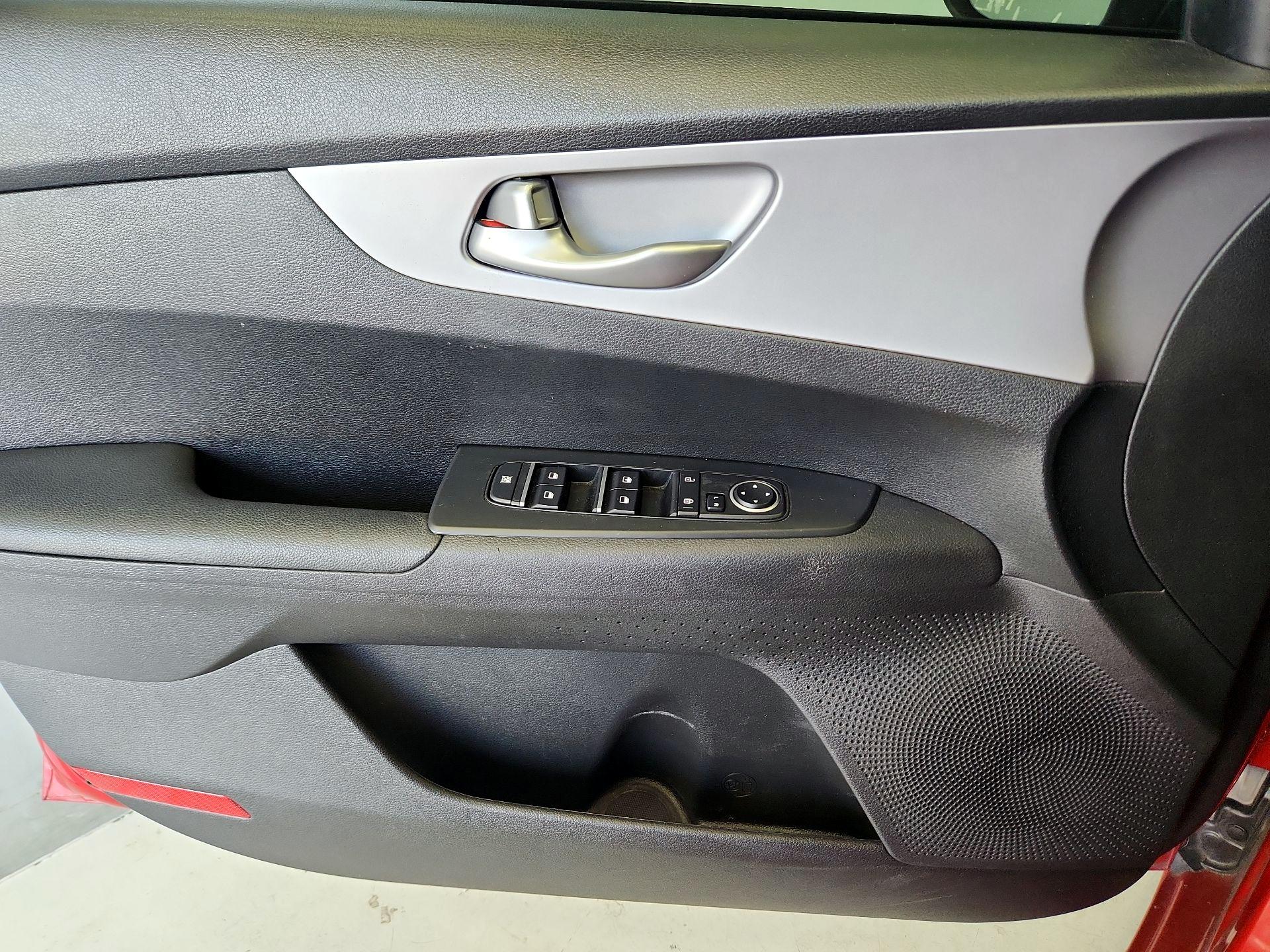 Thumbnail: 2024 Kia Forte - 12