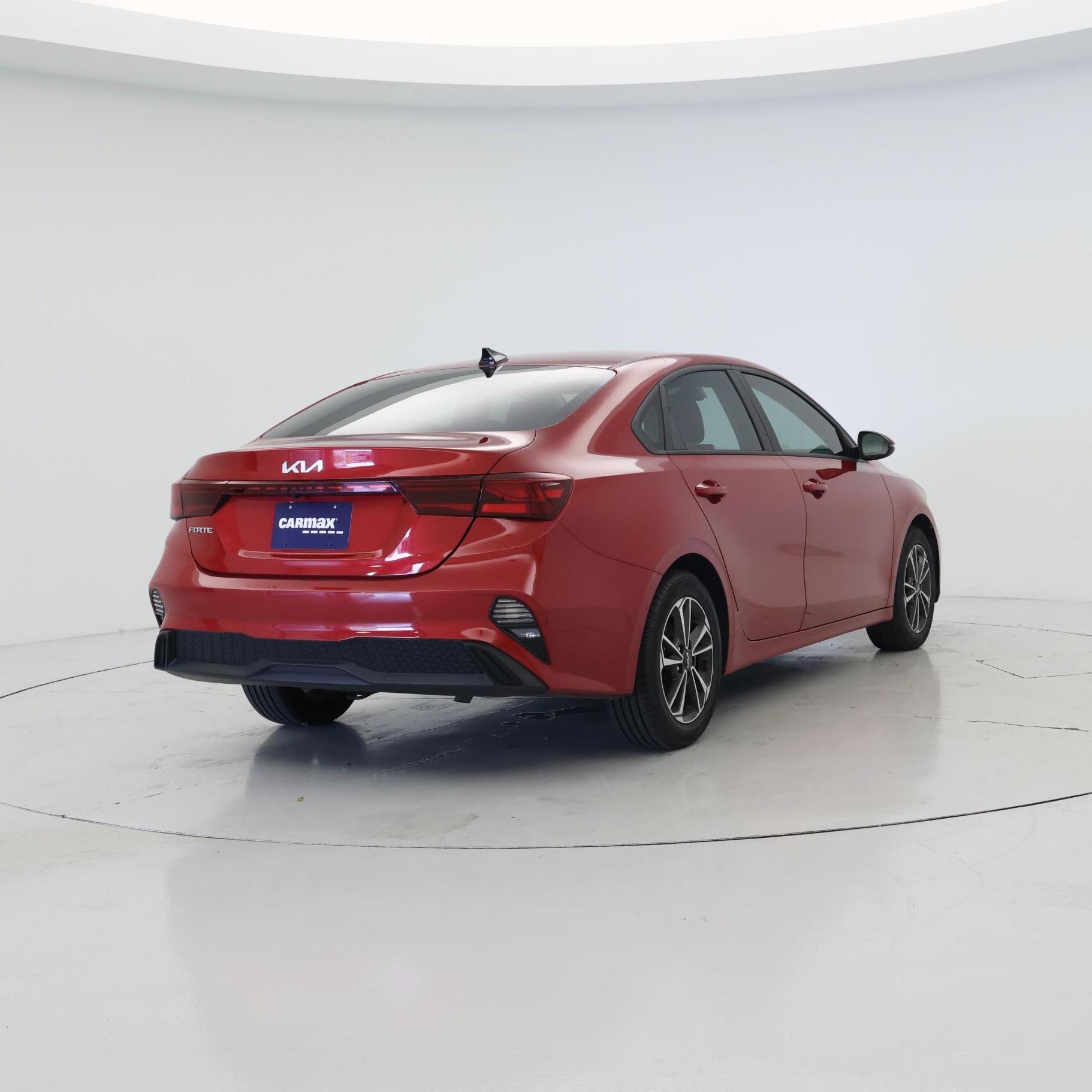 Thumbnail: 2024 Kia Forte - 8